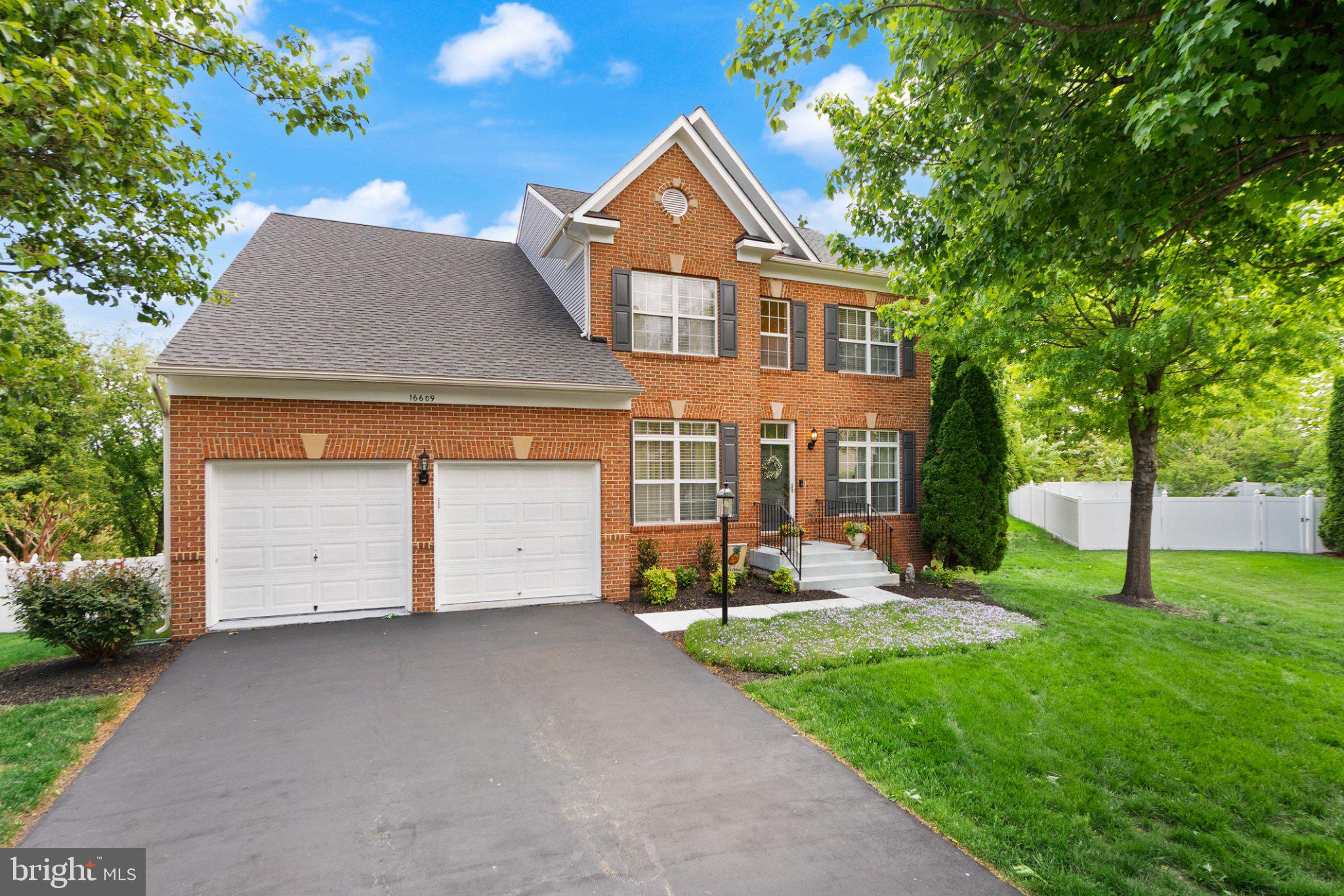 SPYGLASS HILL - Residential
