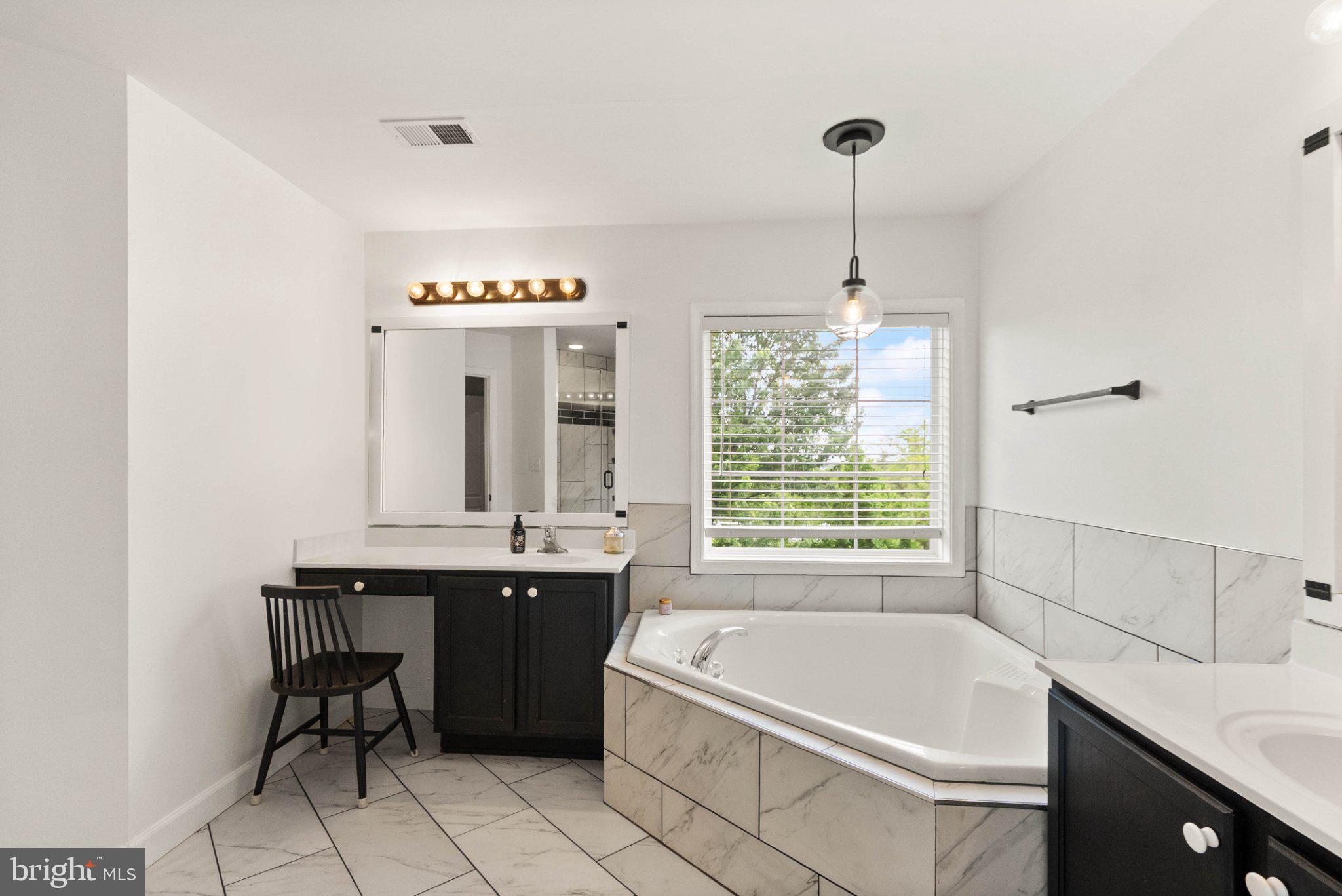 SPYGLASS HILL - Residential