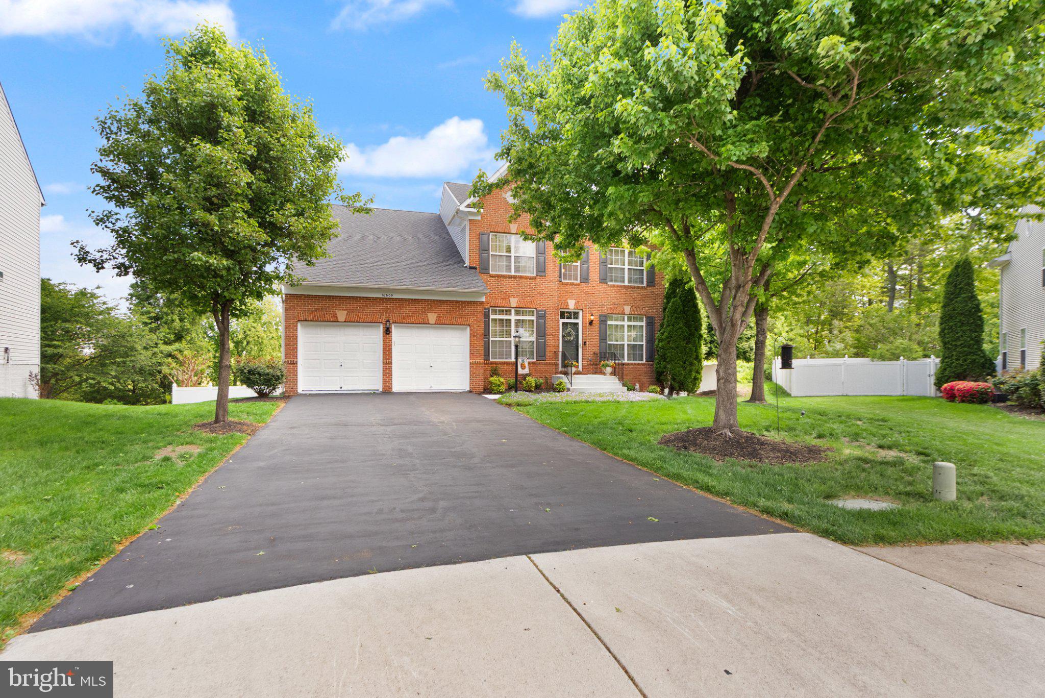 SPYGLASS HILL - Residential