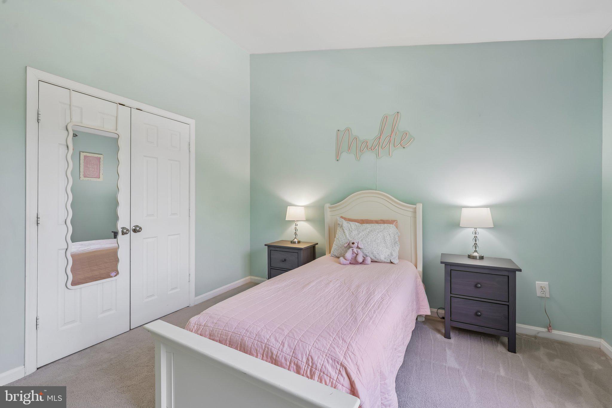 TOWNHOMES OF TIMBERLAND - Residential