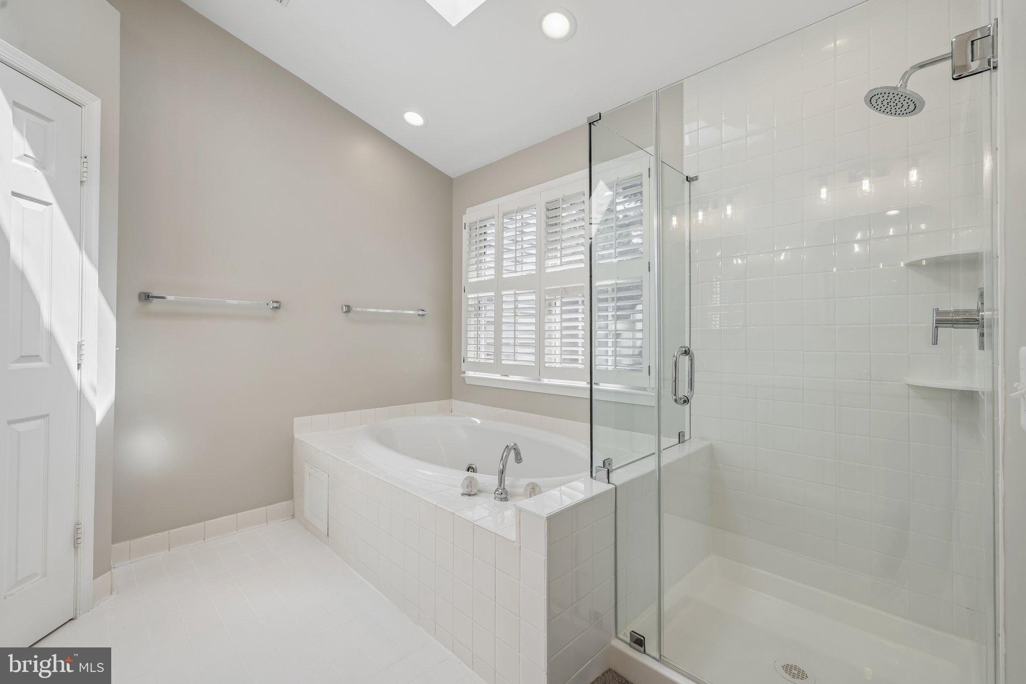 TOWNHOMES OF TIMBERLAND - Residential