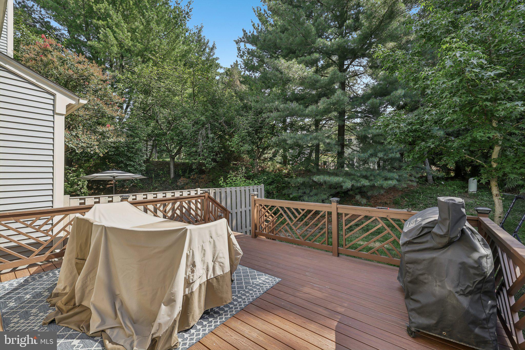 TOWNHOMES OF TIMBERLAND - Residential