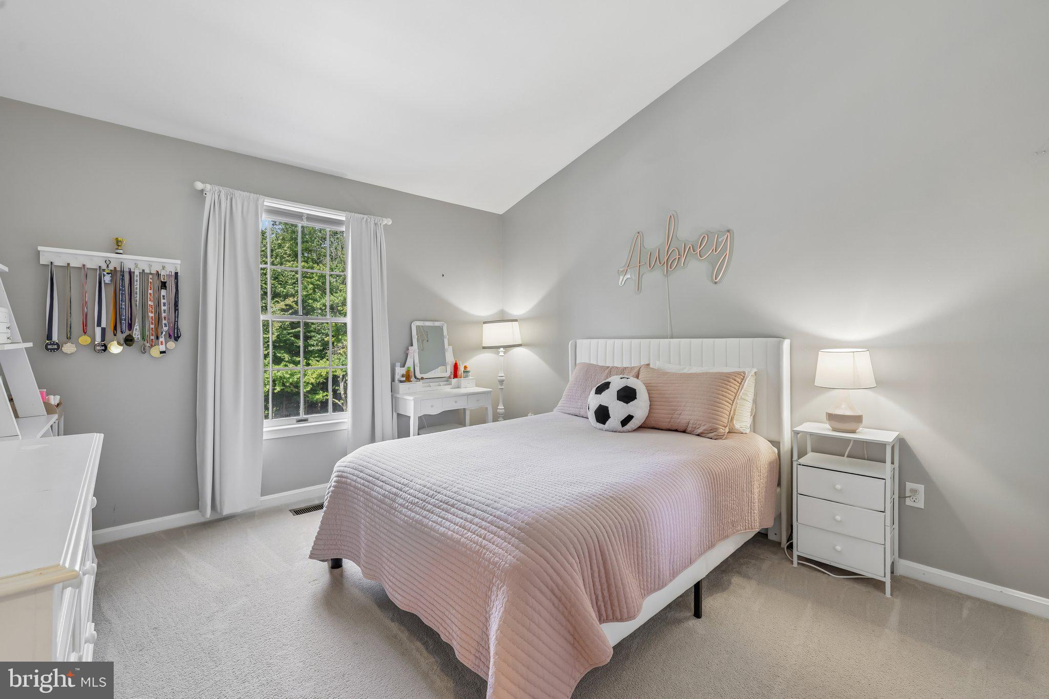 TOWNHOMES OF TIMBERLAND - Residential