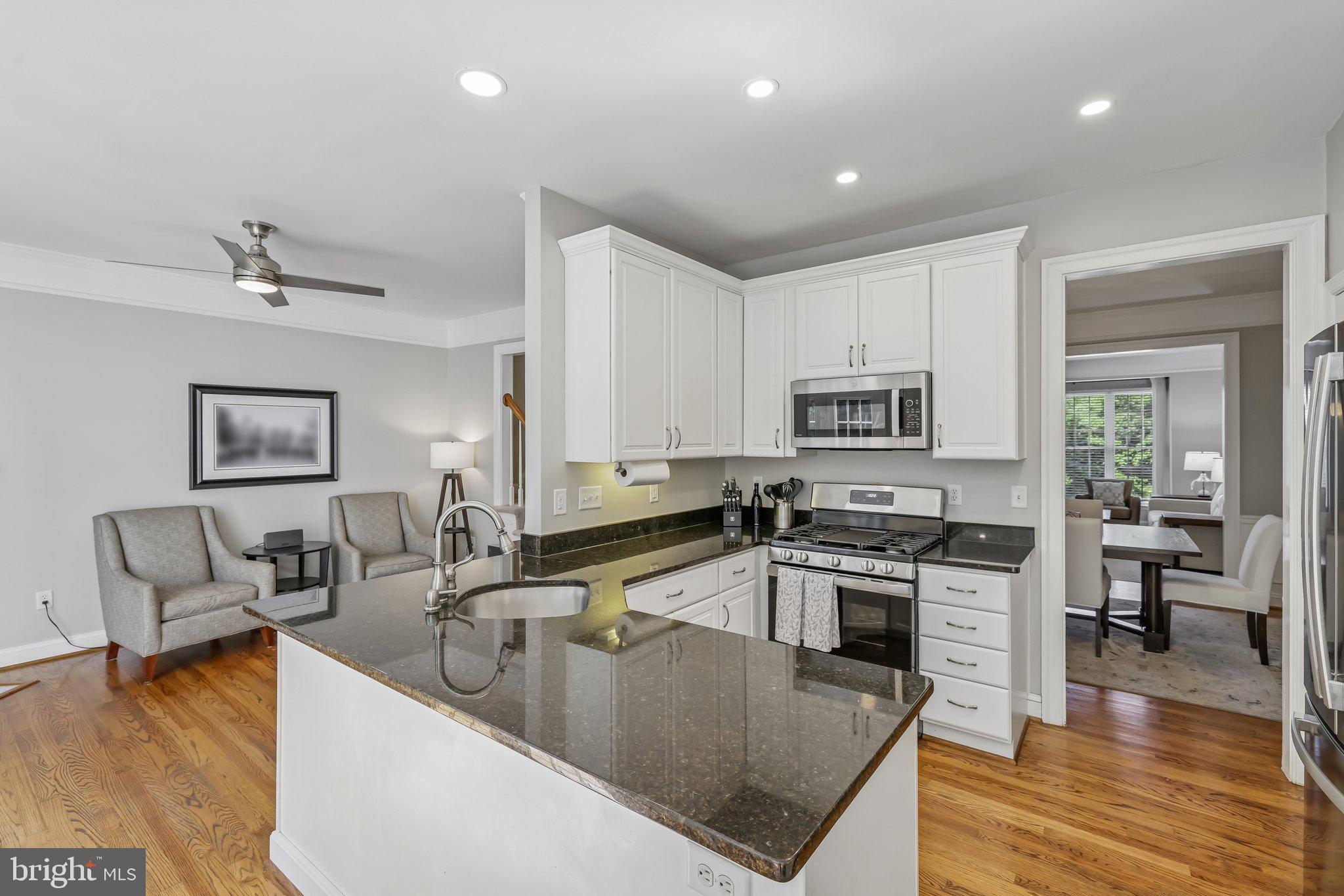 TOWNHOMES OF TIMBERLAND - Residential