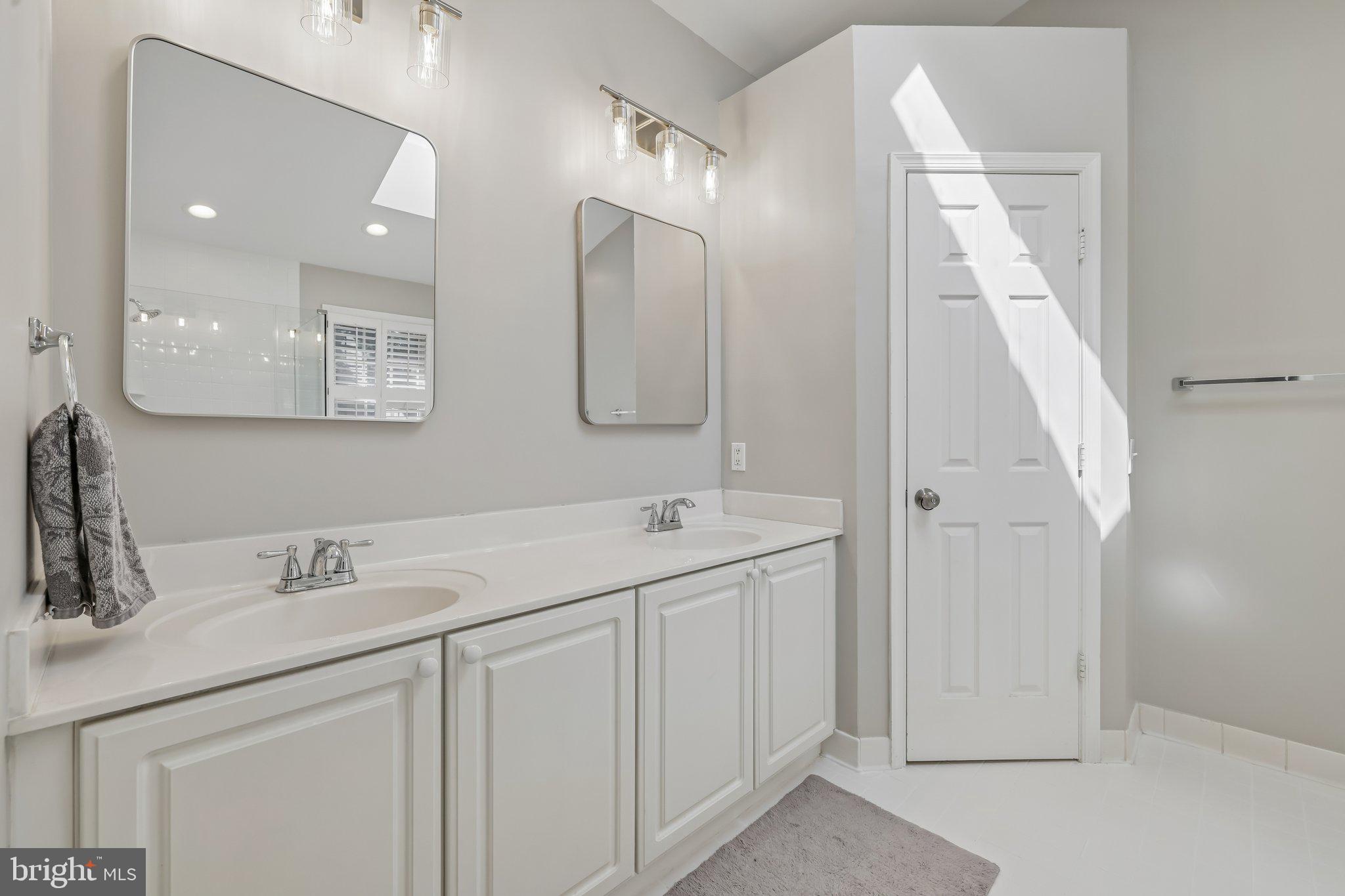 TOWNHOMES OF TIMBERLAND - Residential