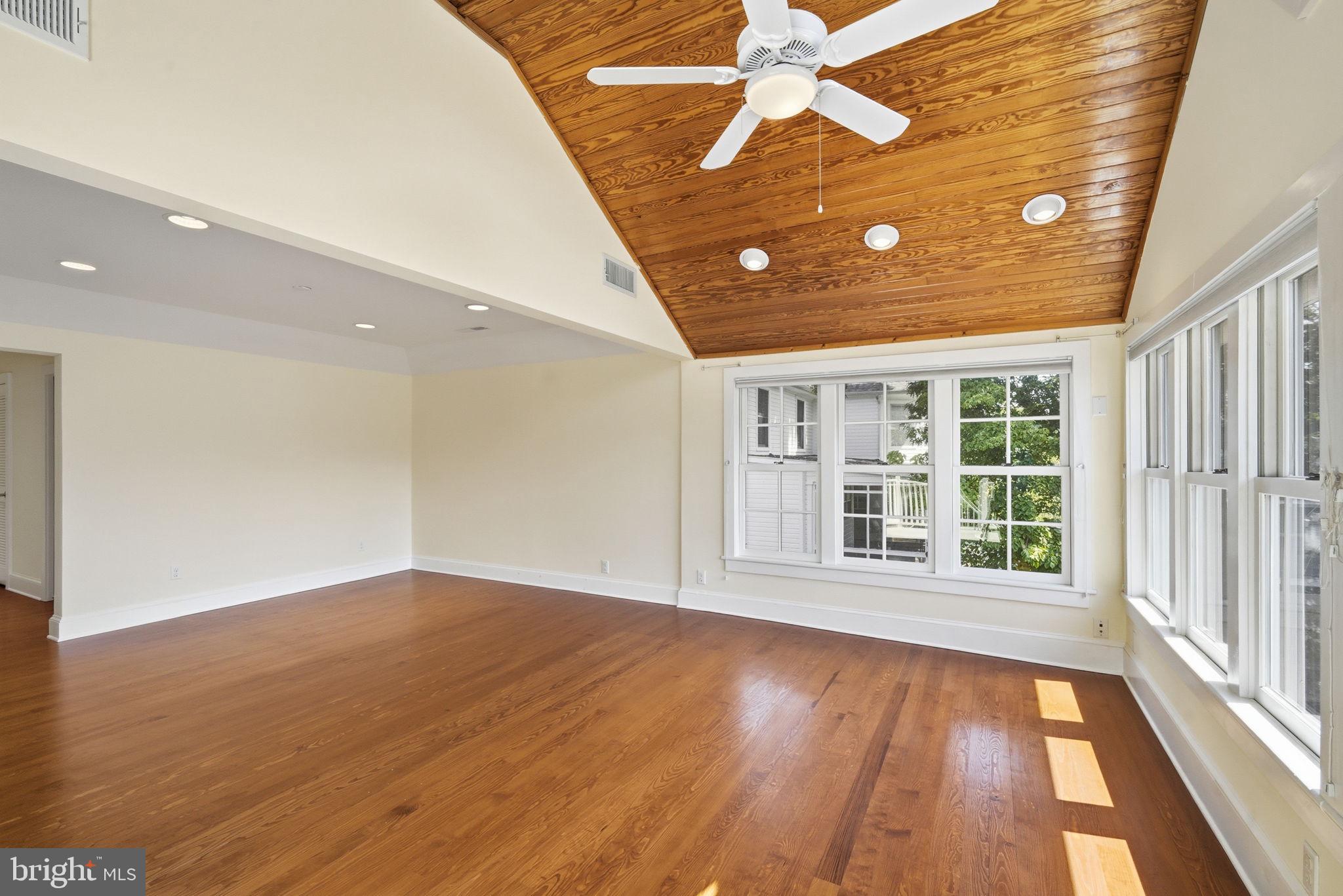 JACKS POINT - Residential