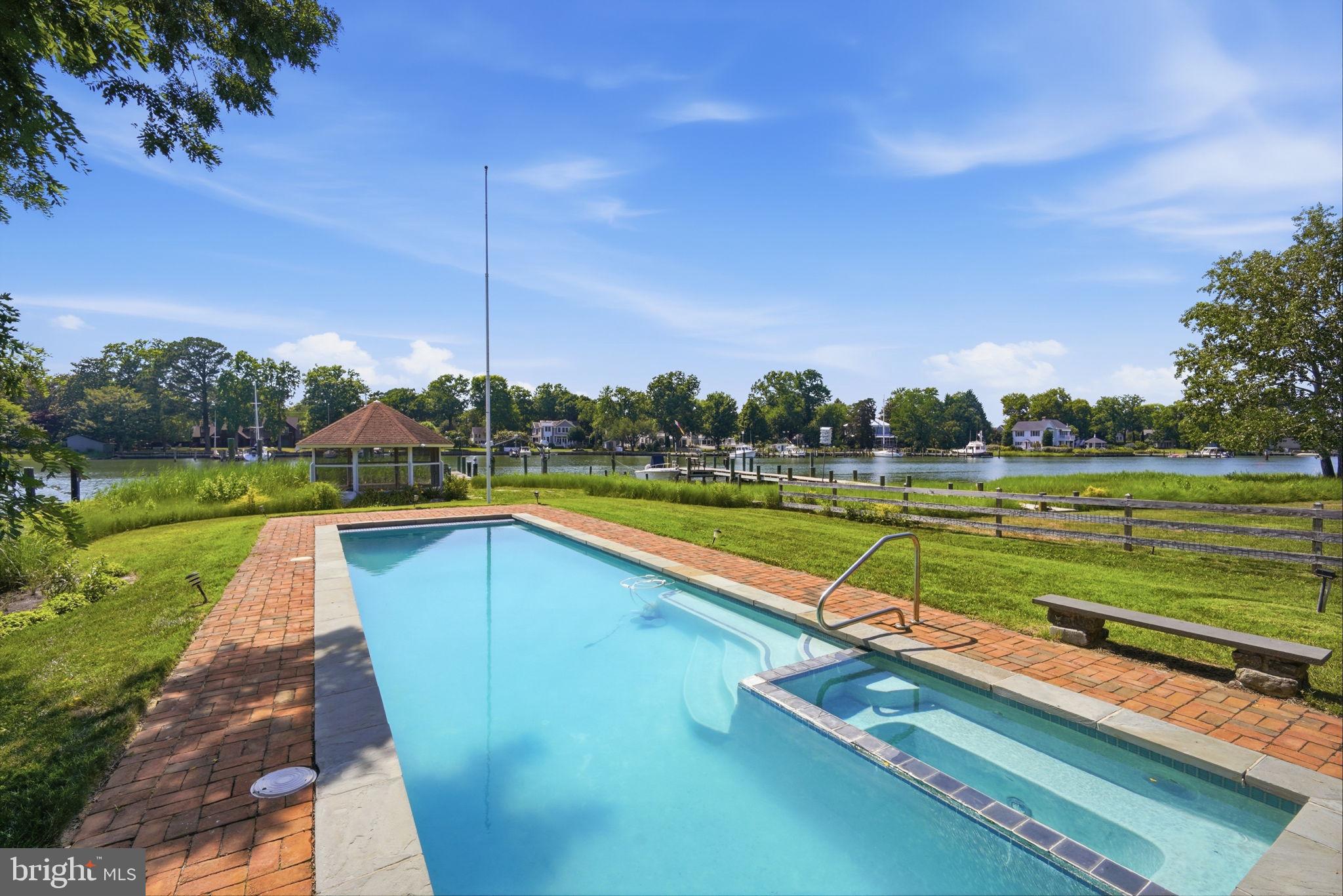 JACKS POINT - Residential