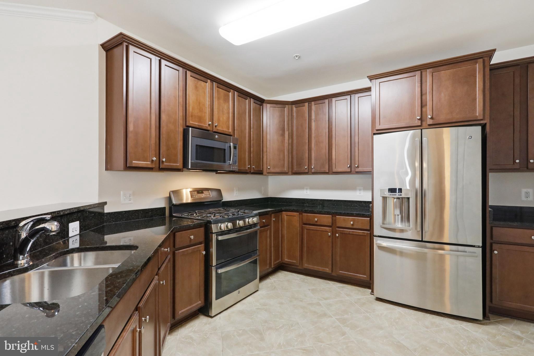 CENTRE PARK AT STONE RIDGE - Residential