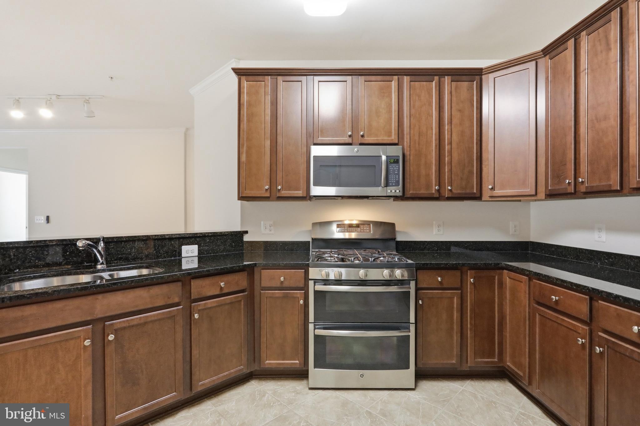 CENTRE PARK AT STONE RIDGE - Residential