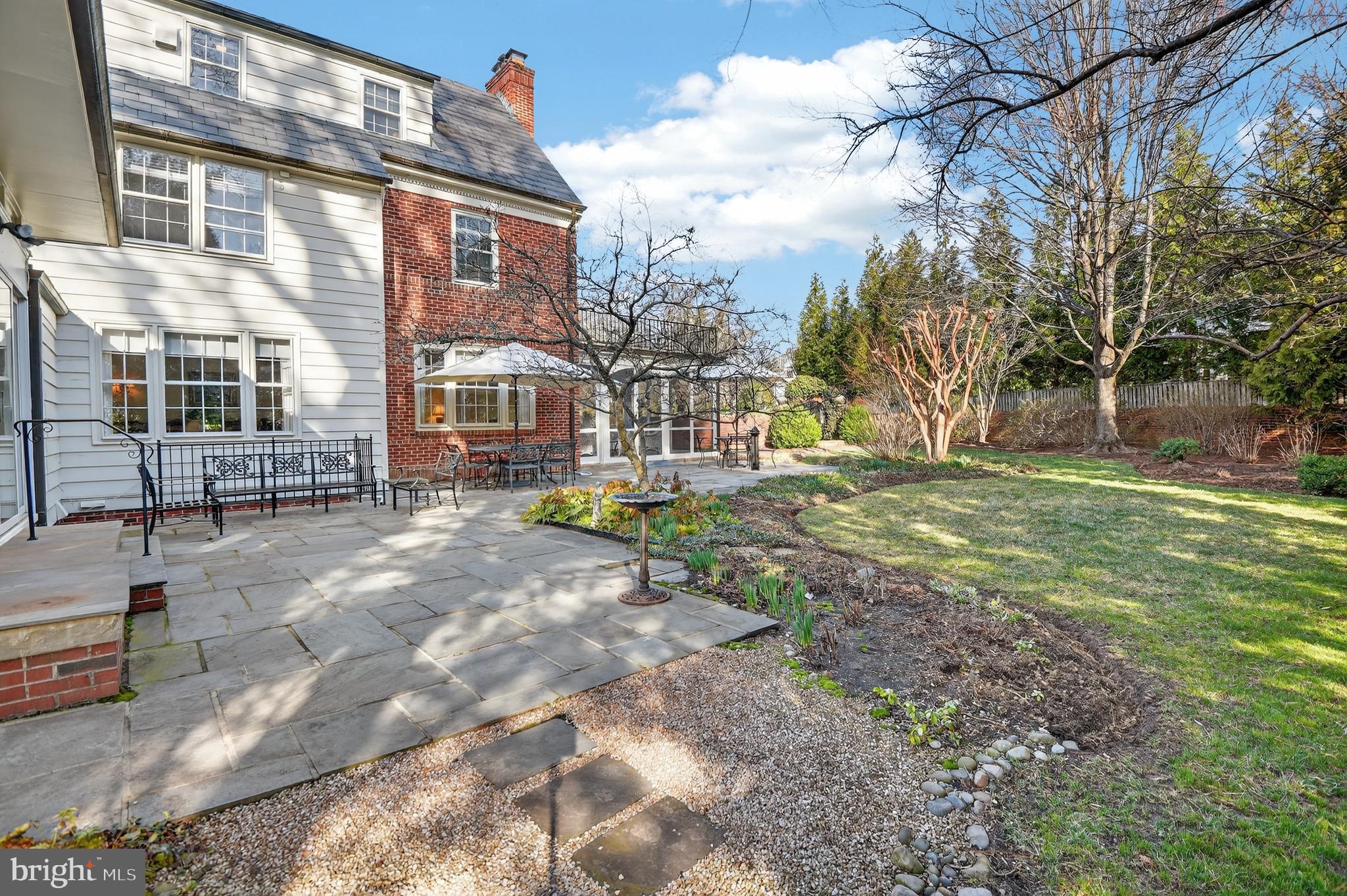 KENWOOD - Residential