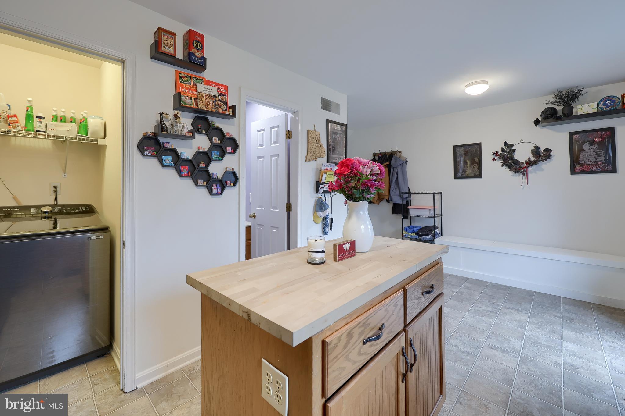 ELIZABETHTOWN BOROUGH - Residential