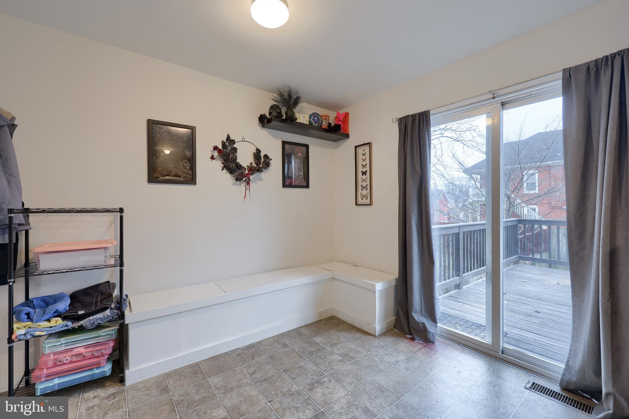 ELIZABETHTOWN BOROUGH - Residential