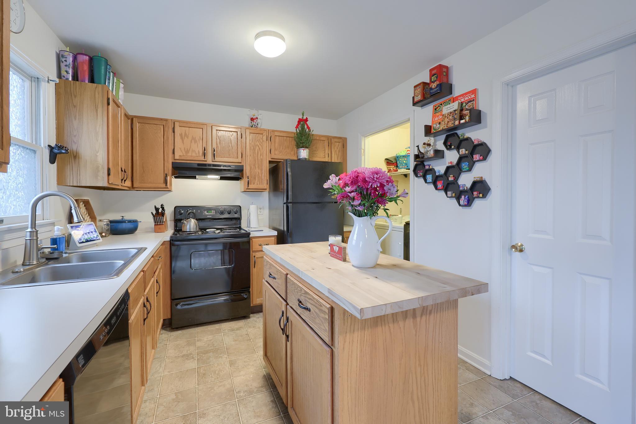 ELIZABETHTOWN BOROUGH - Residential