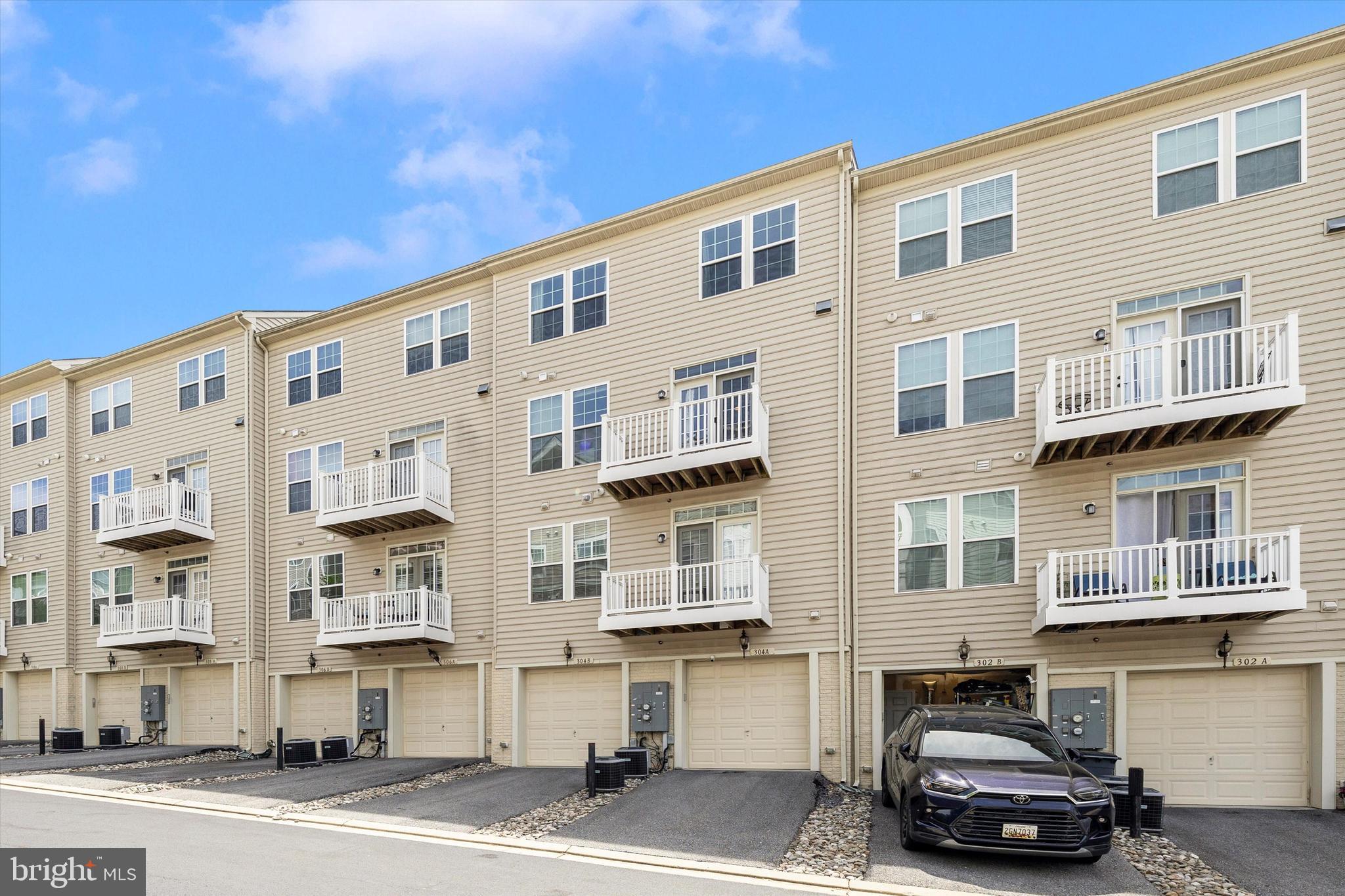 MARKET SQUARE - Residential