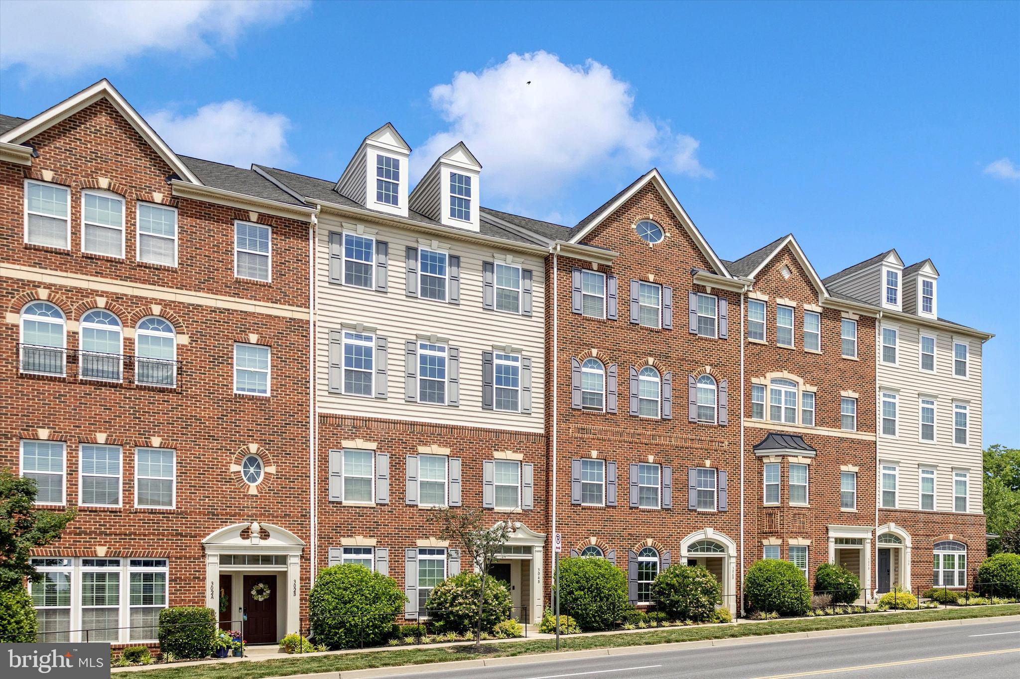 MARKET SQUARE - Residential