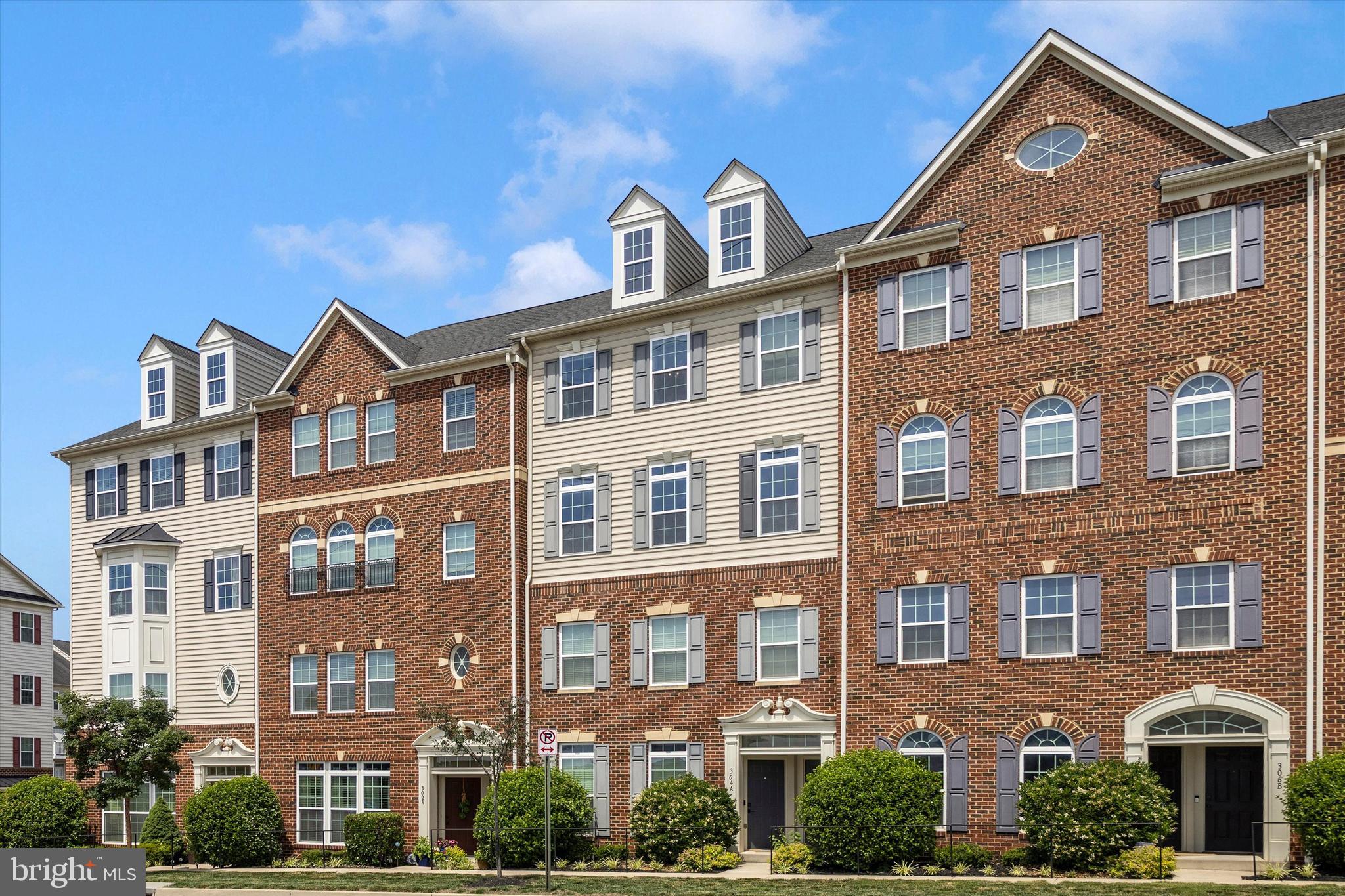MARKET SQUARE - Residential