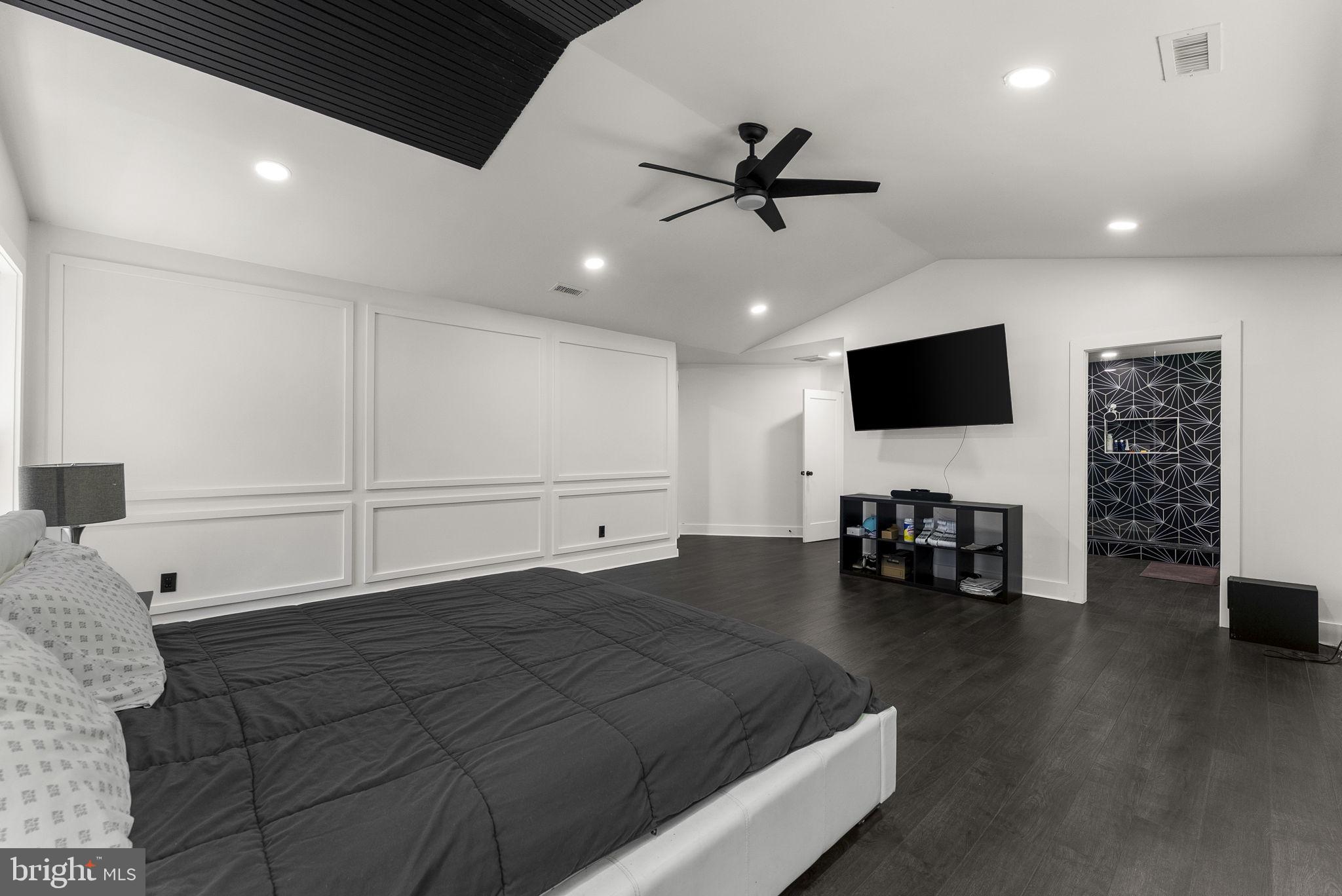 FOX DEN ESTATES - Residential