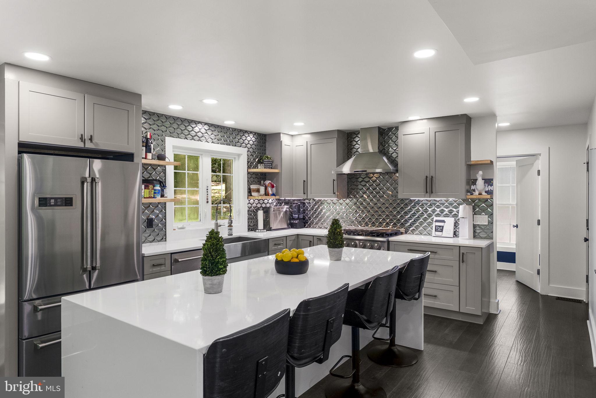 FOX DEN ESTATES - Residential