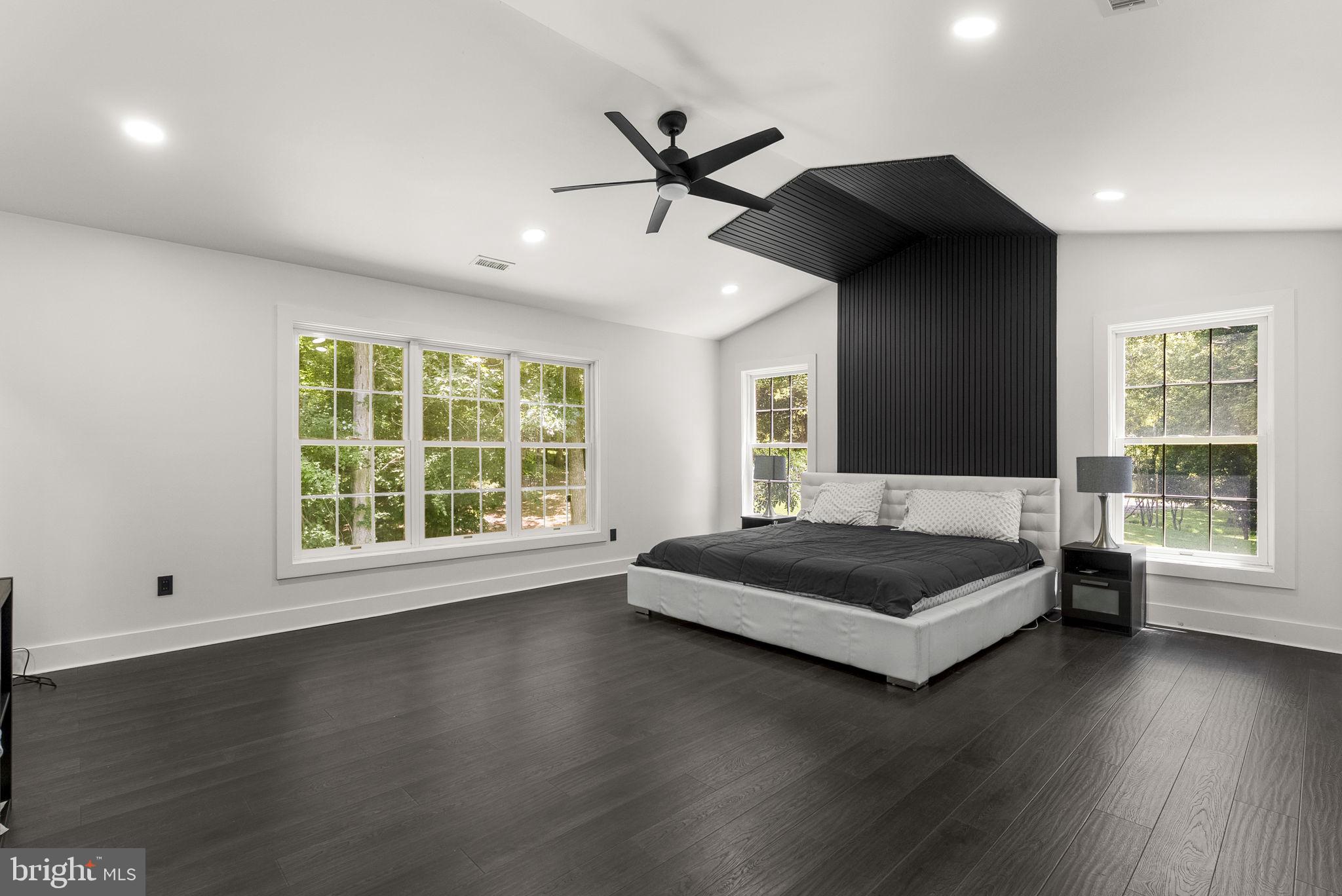FOX DEN ESTATES - Residential