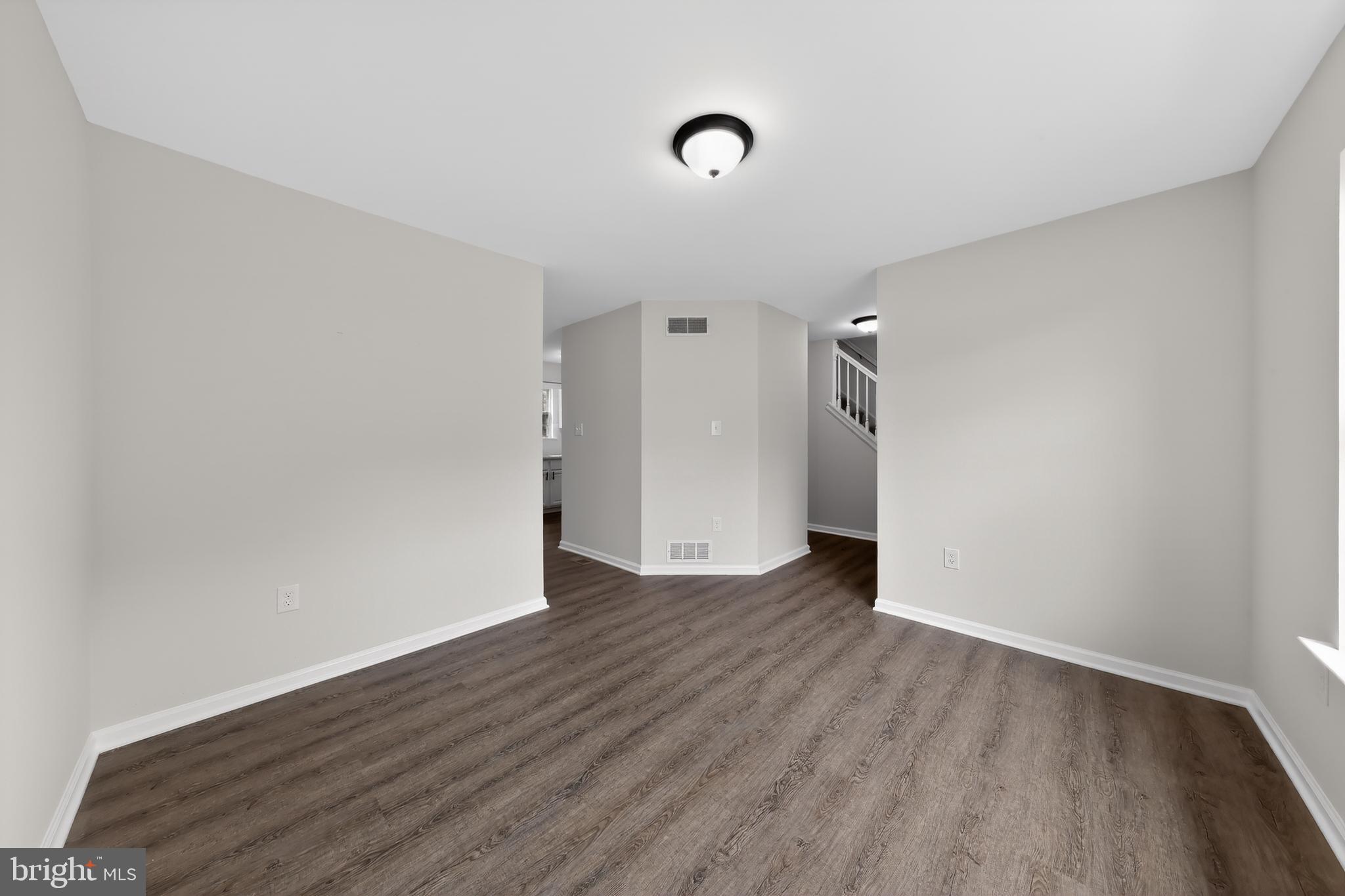 WASHINGTON WOODS - Residential