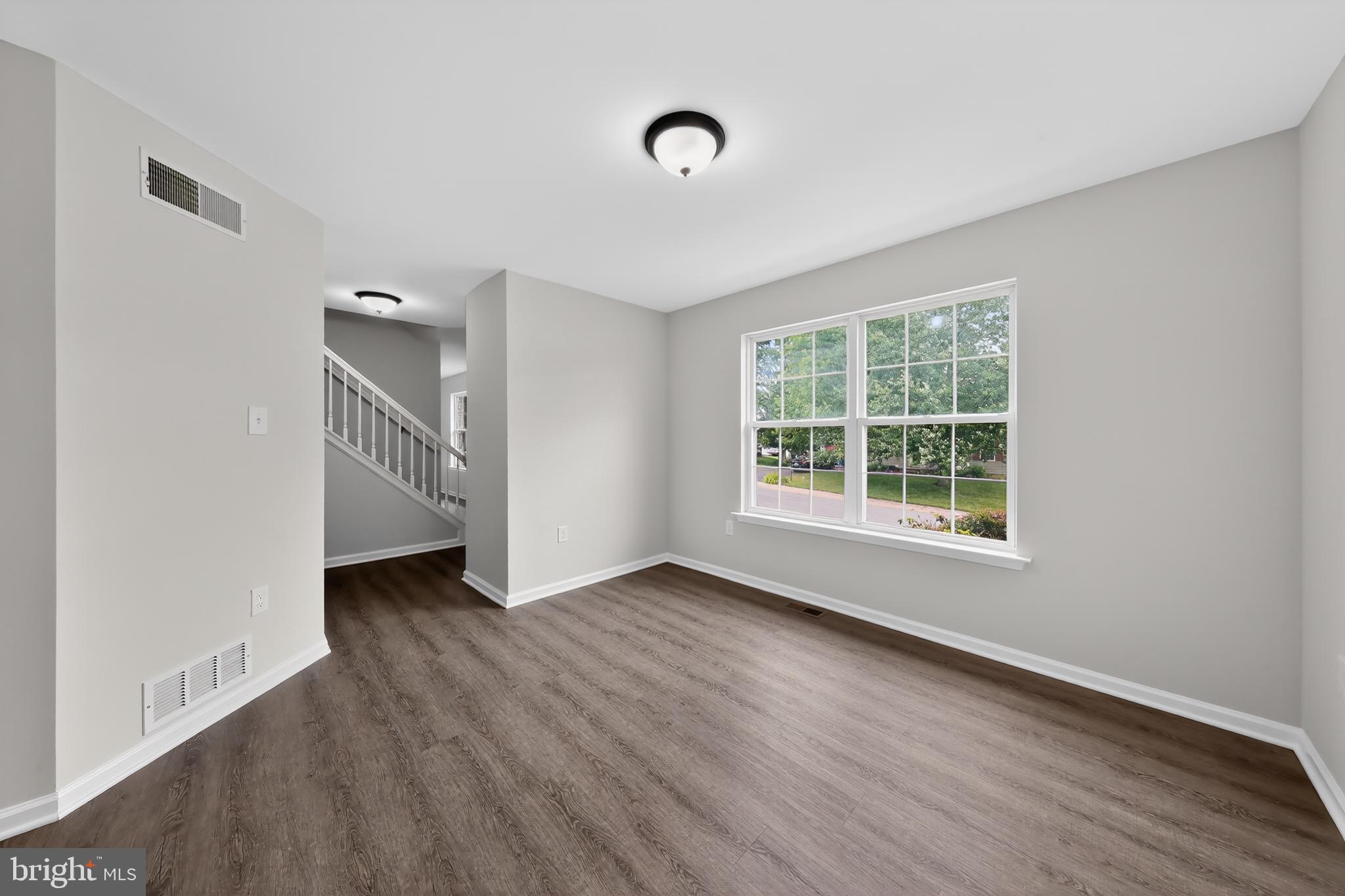 WASHINGTON WOODS - Residential