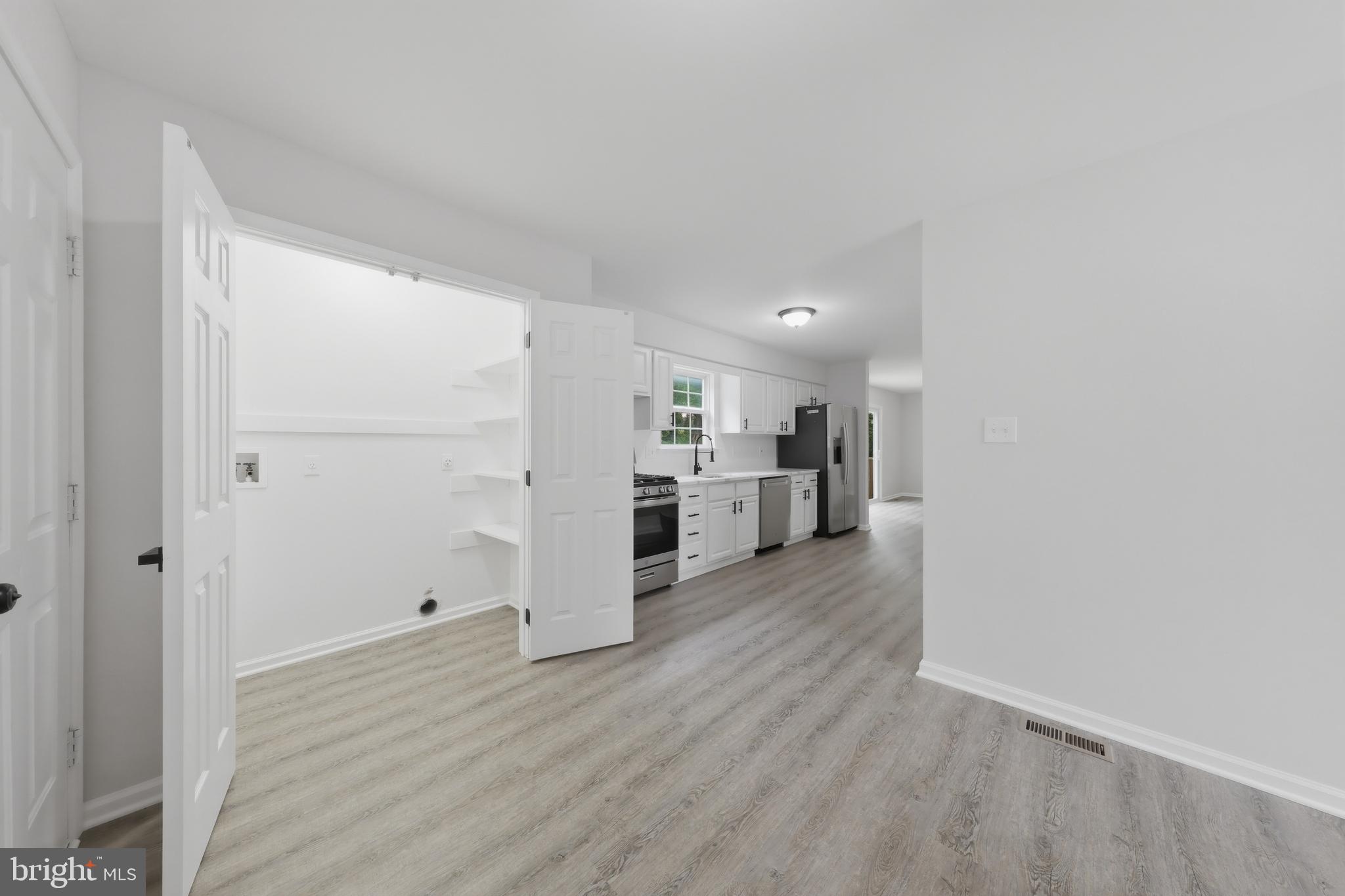 WASHINGTON WOODS - Residential