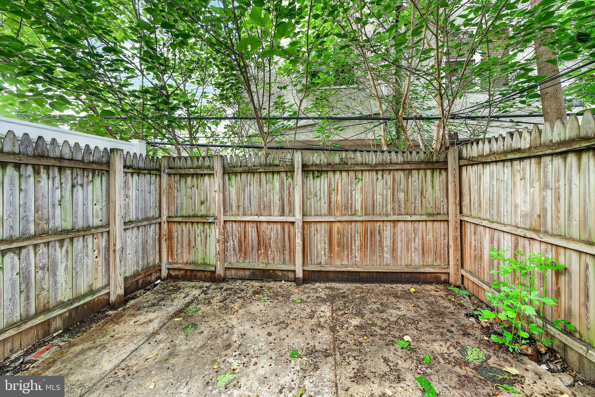 POINT BREEZE - Residential