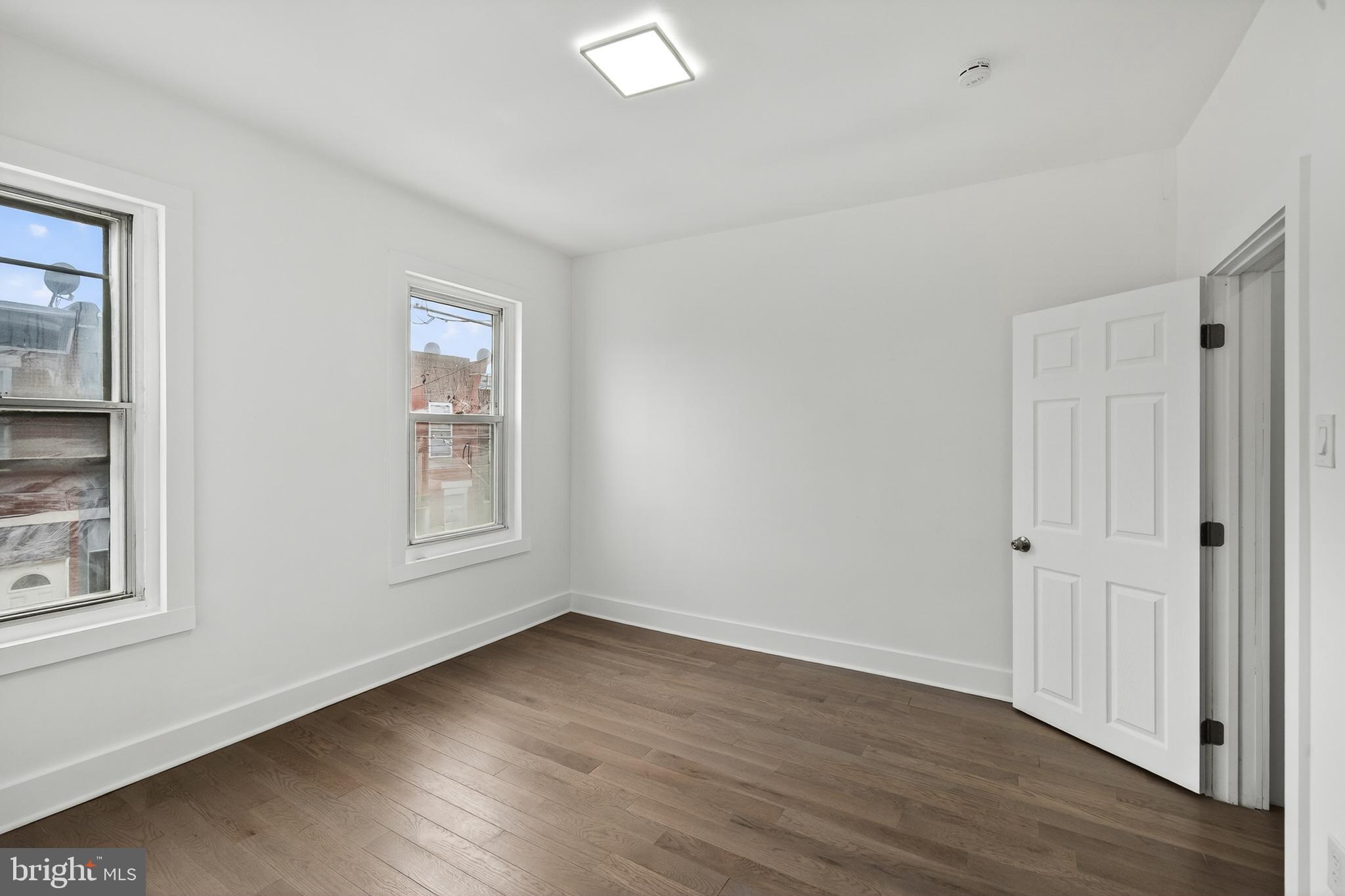POINT BREEZE - Residential