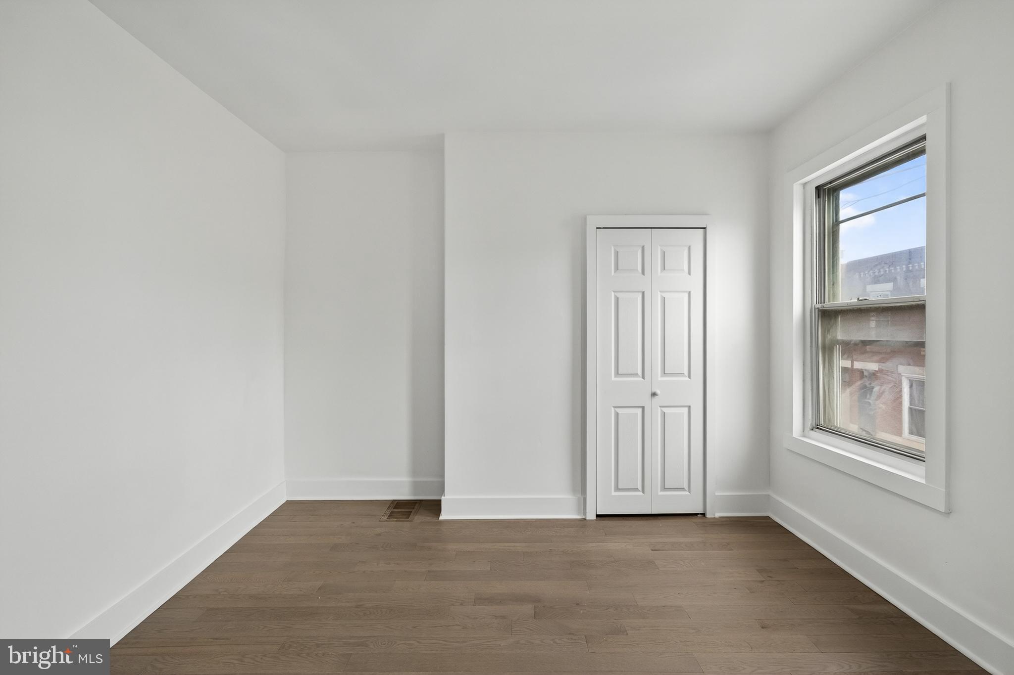 POINT BREEZE - Residential