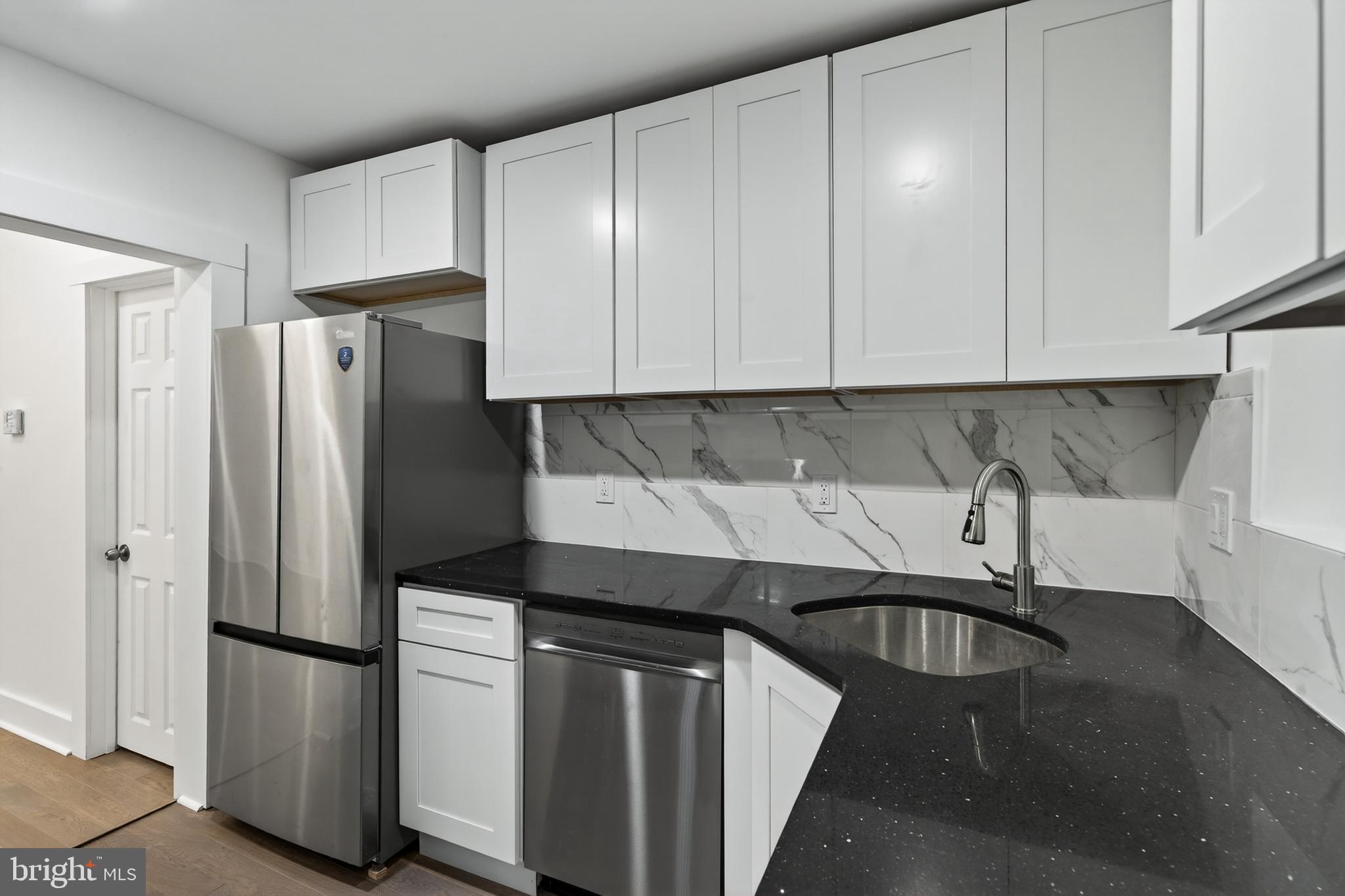 POINT BREEZE - Residential