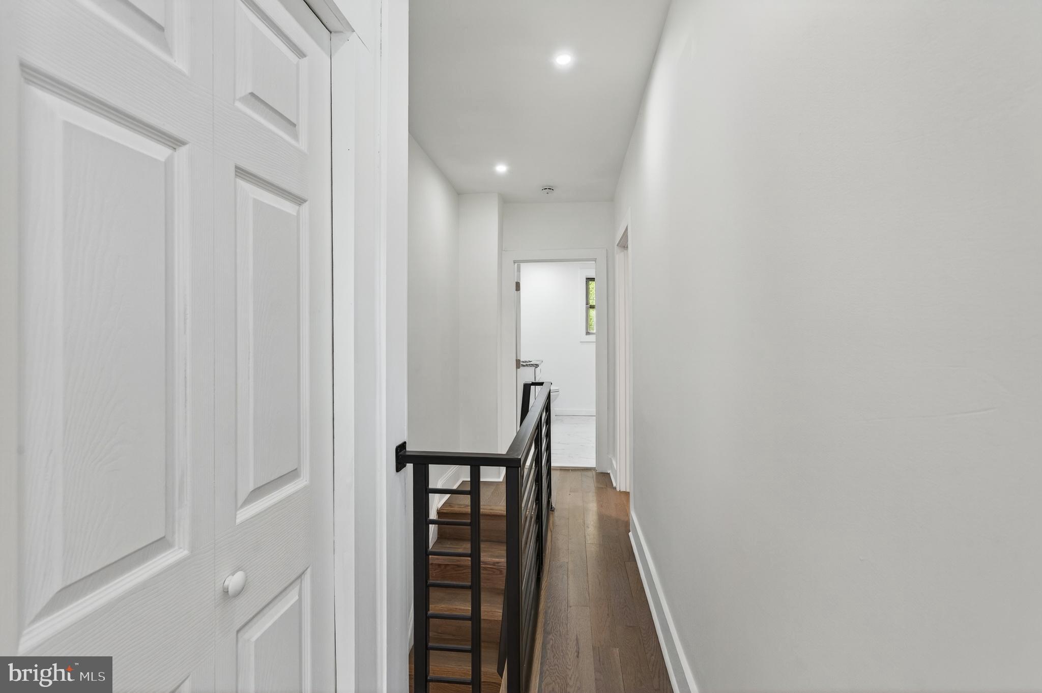POINT BREEZE - Residential