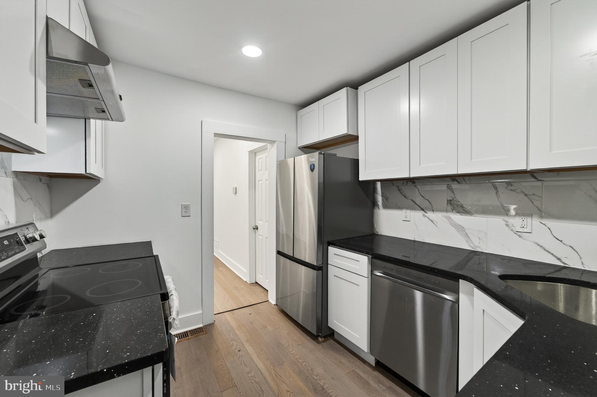 POINT BREEZE - Residential