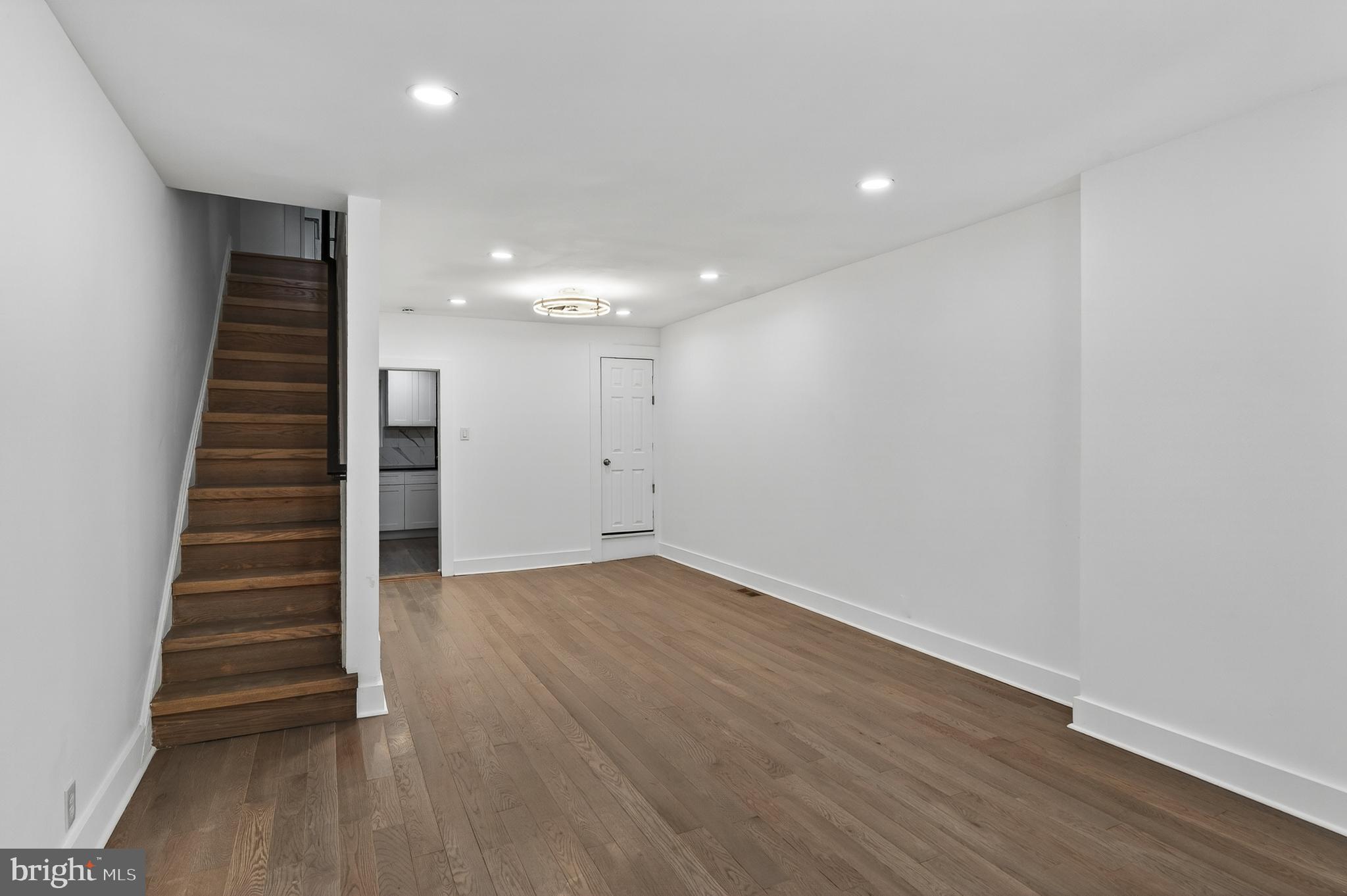 POINT BREEZE - Residential