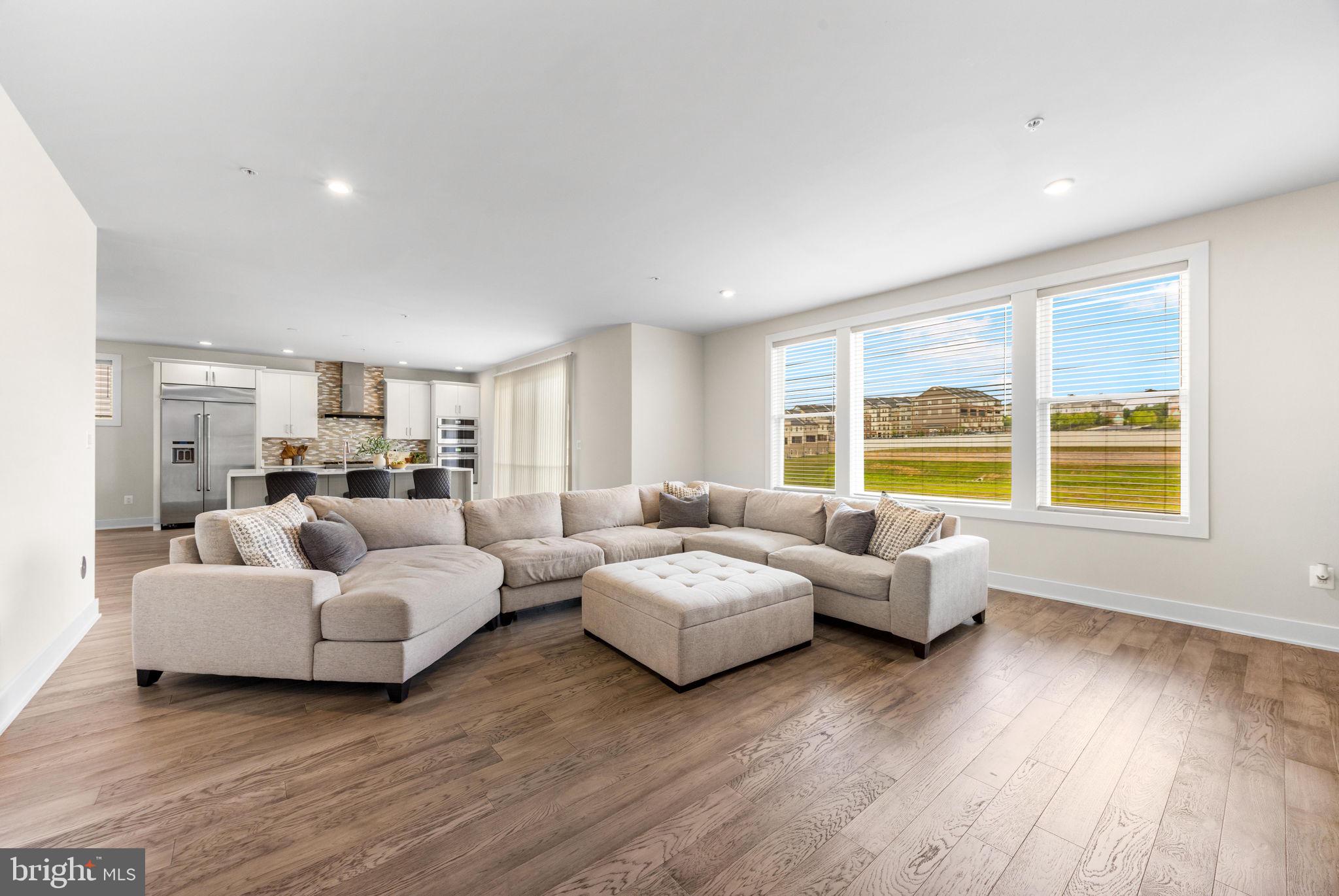 TURF VALLEY - Residential