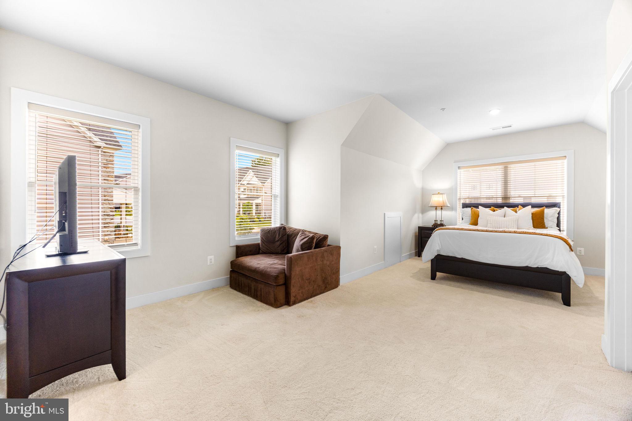 TURF VALLEY - Residential