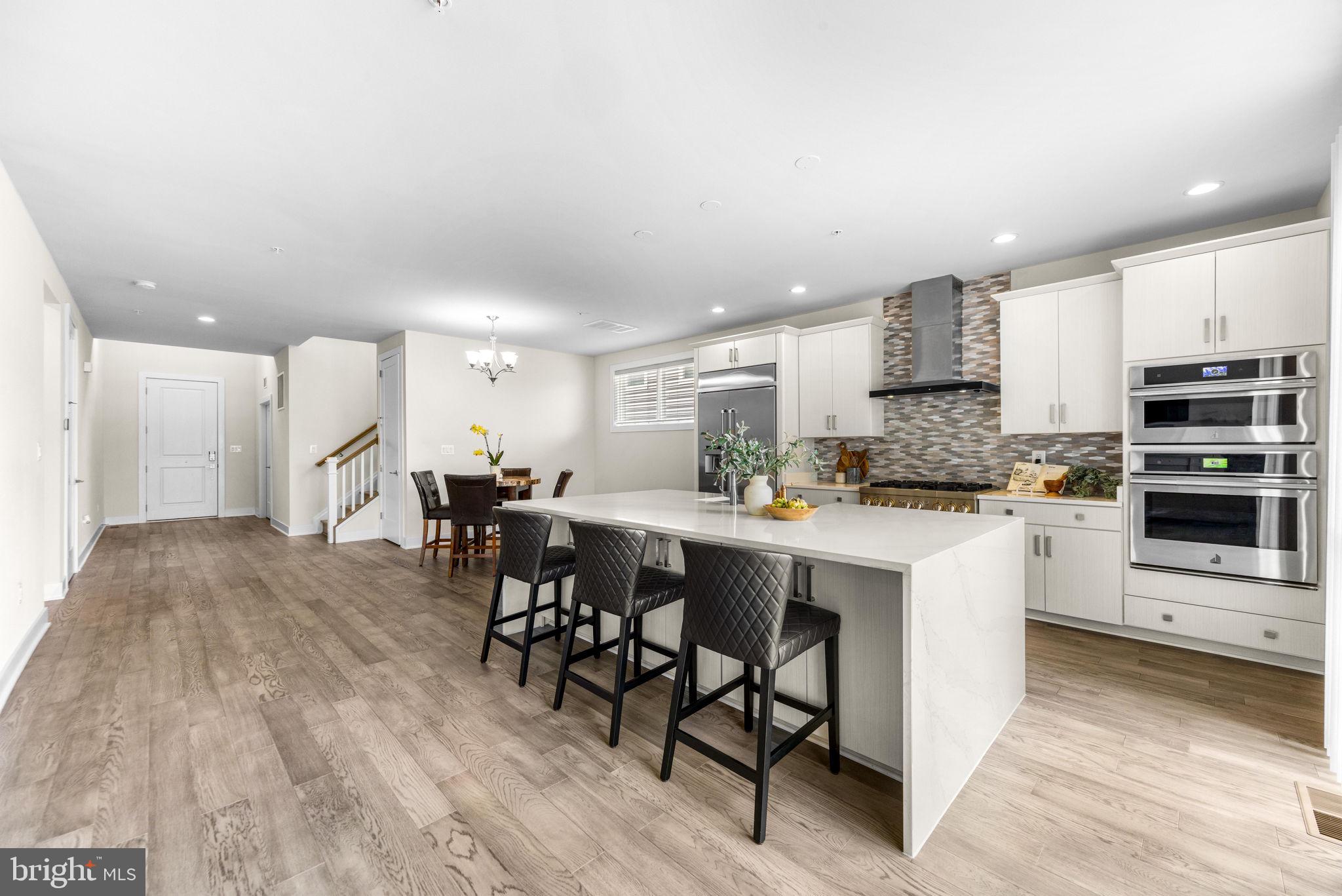 TURF VALLEY - Residential