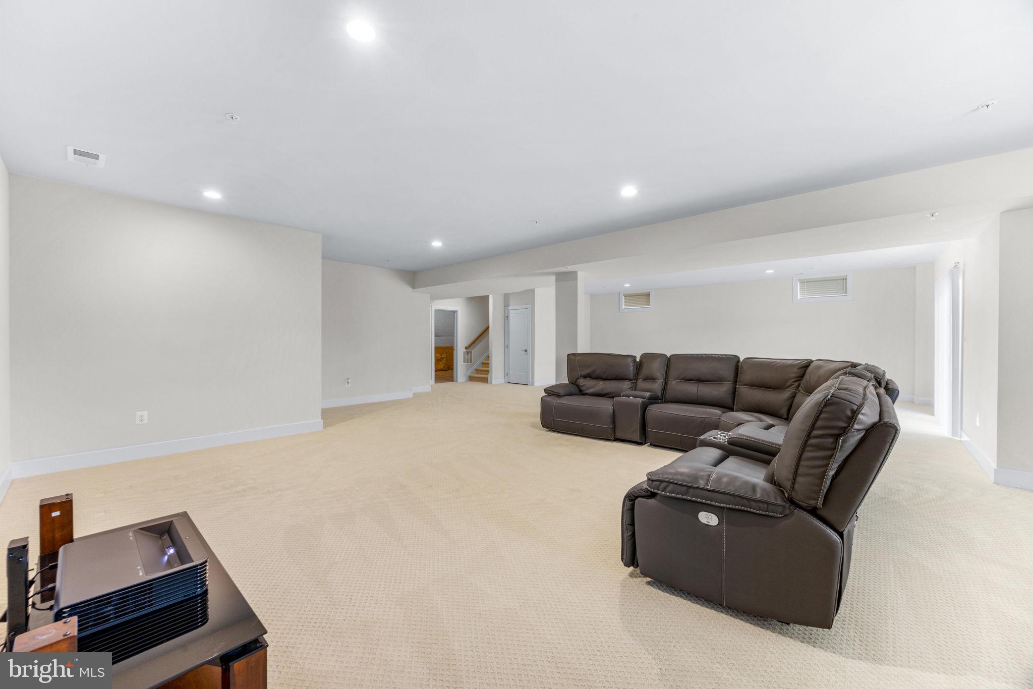 TURF VALLEY - Residential