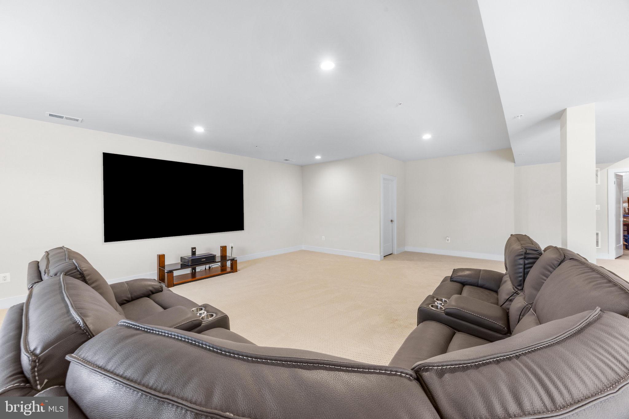 TURF VALLEY - Residential