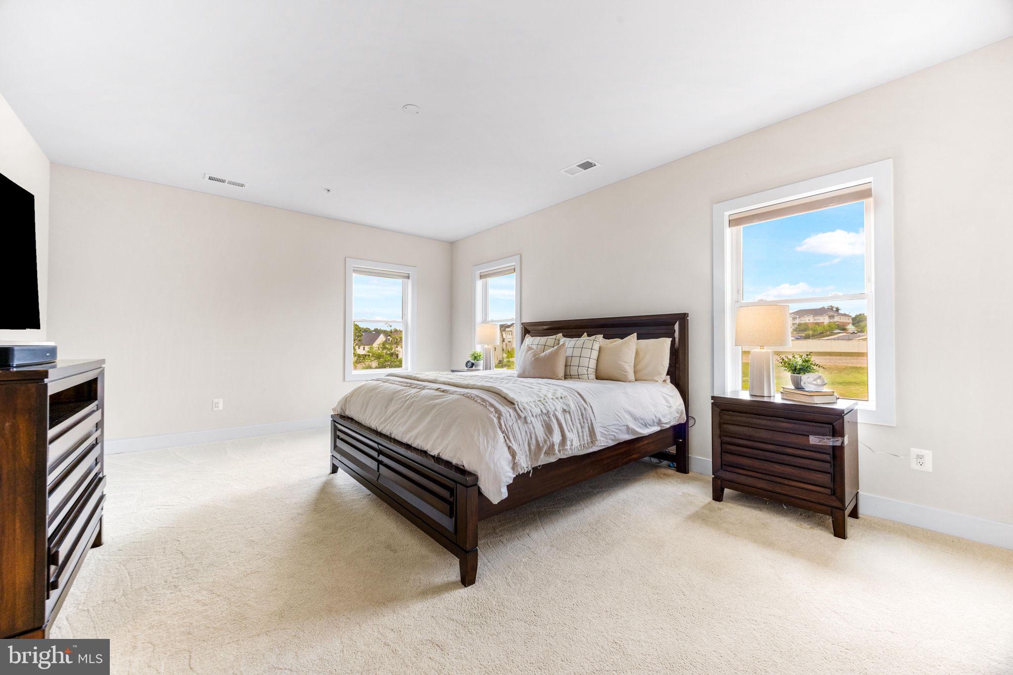 TURF VALLEY - Residential