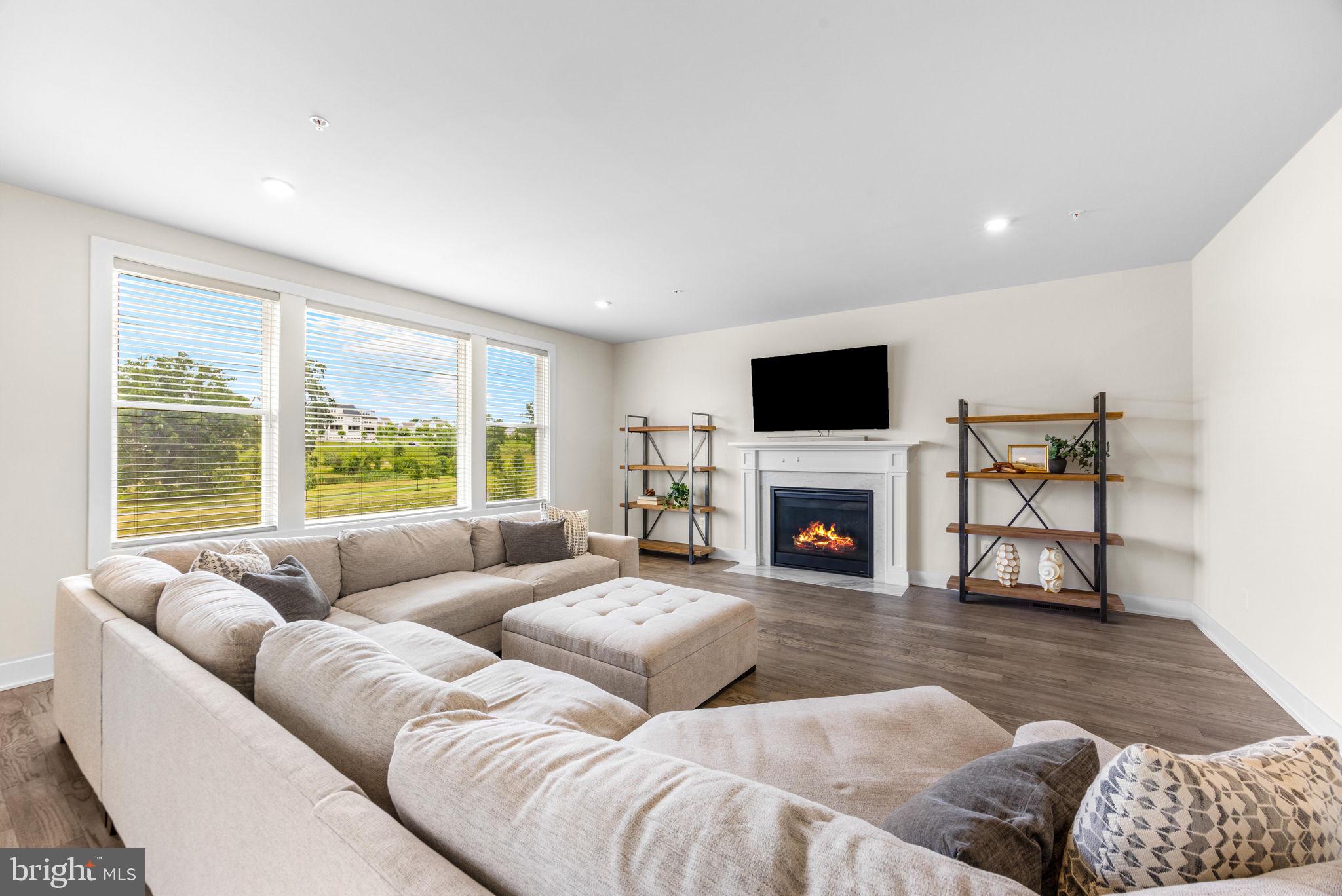 TURF VALLEY - Residential