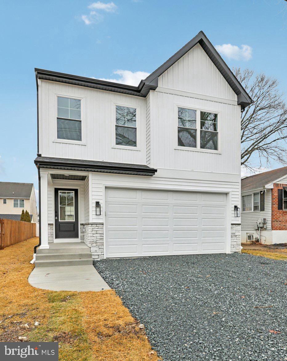 Welcome to this beautifully crafted new construction home offering a cozy yet refined transitional design. Thoughtfully designed with a functional open-concept layout, this home seamlessly blends everyday comfort with timeless style.
Bright white walls and light natural flooring create an inviting, airy atmosphere throughout, while carefully selected finishes showcase an exceptional attention to detail. The flowing main living spaces are ideal for both entertaining and everyday living.
Move-in ready and built for modern living