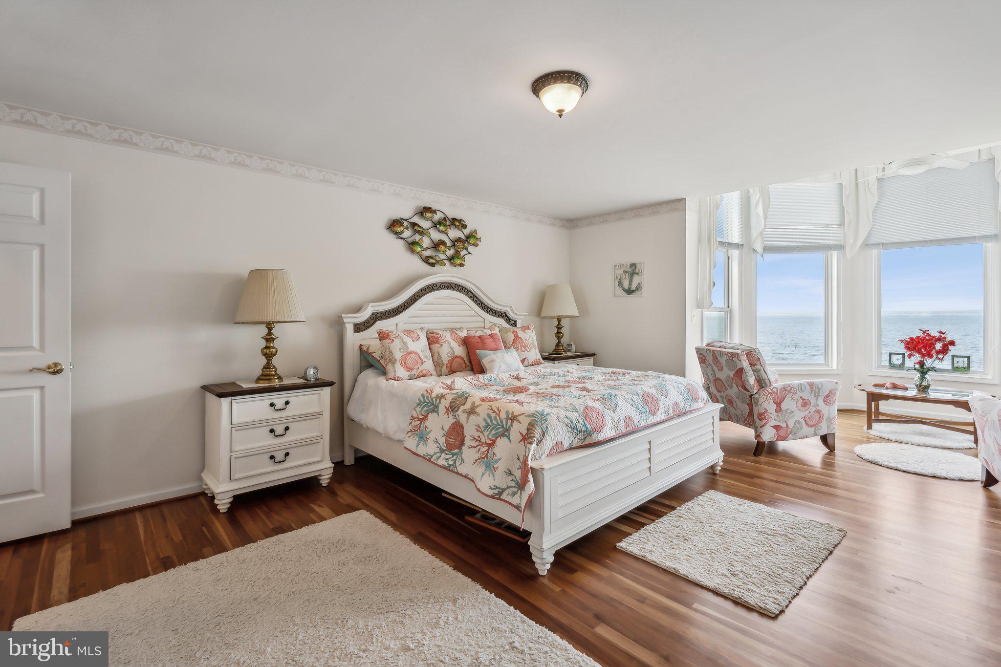 WILLIAMSBURG ON THE POTOMAC - Residential