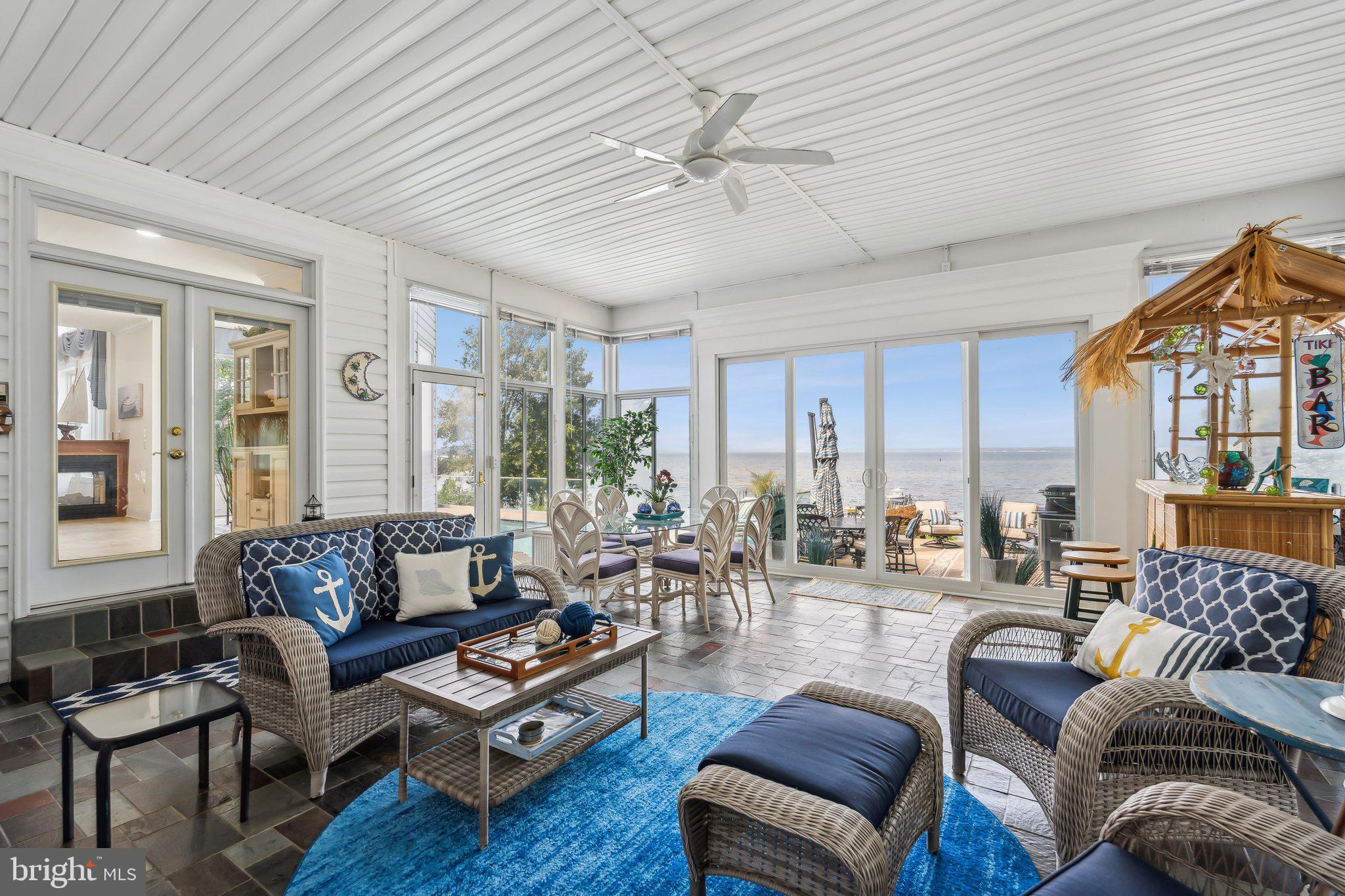 WILLIAMSBURG ON THE POTOMAC - Residential