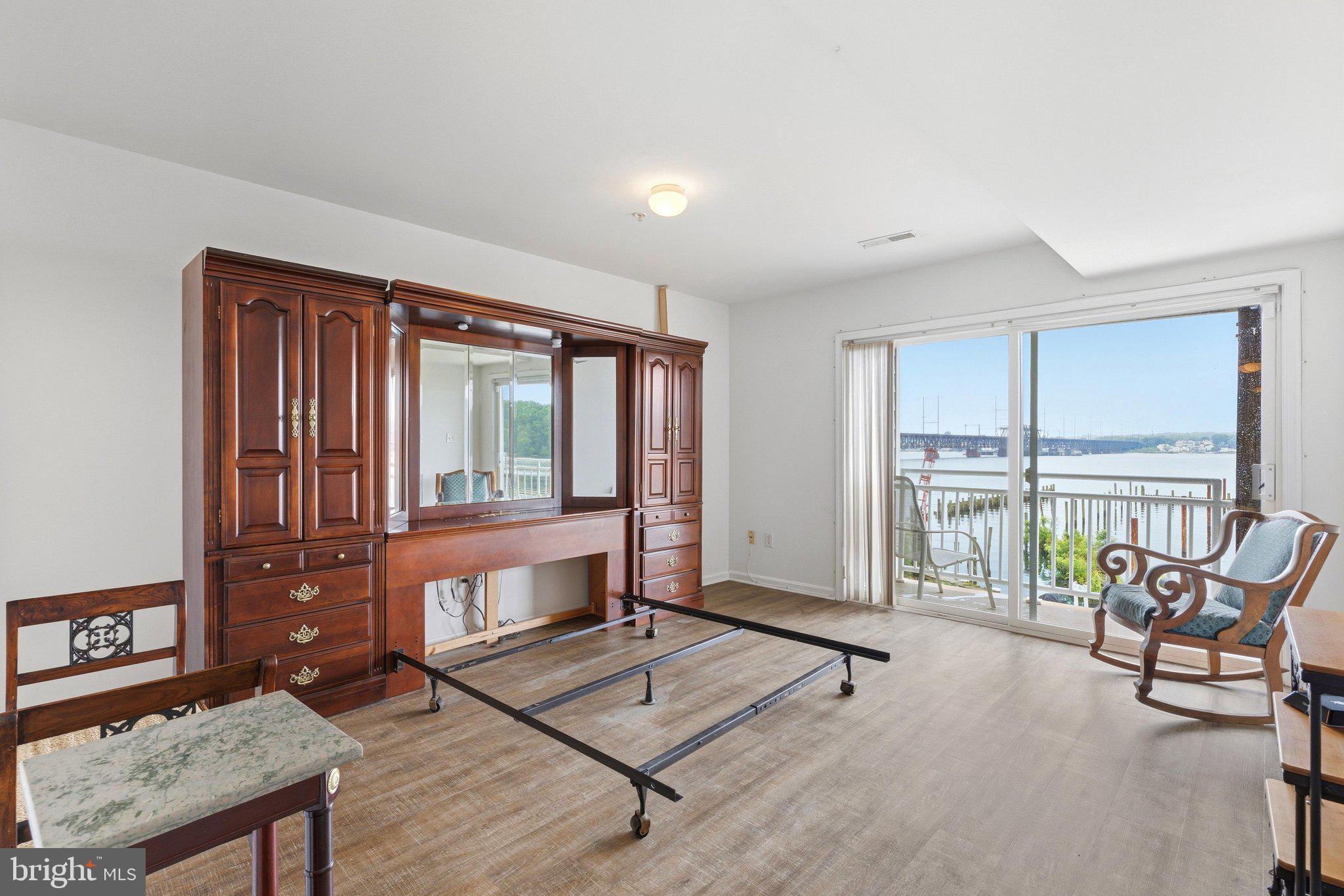 OWENS LANDING - Residential