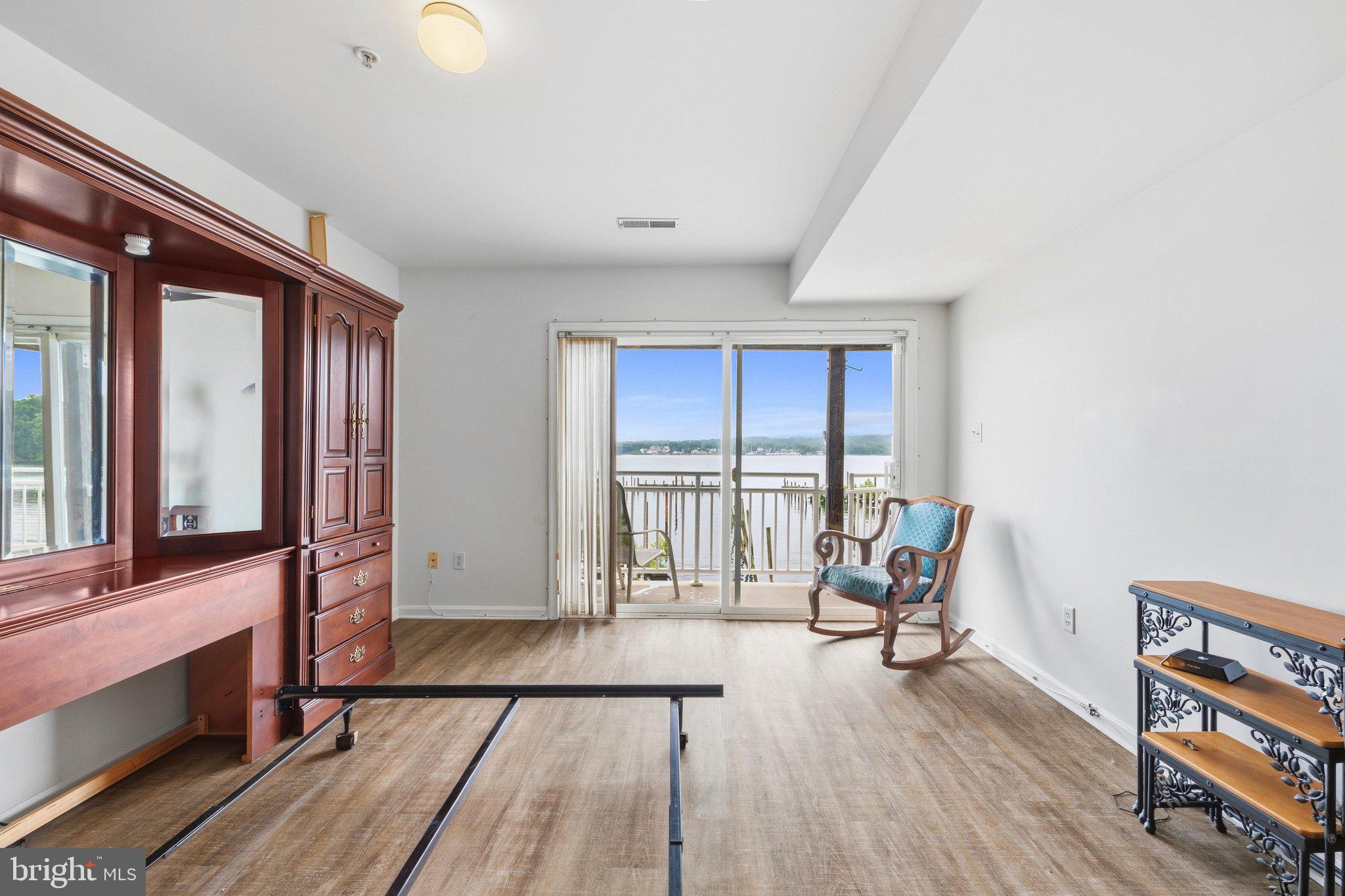 OWENS LANDING - Residential