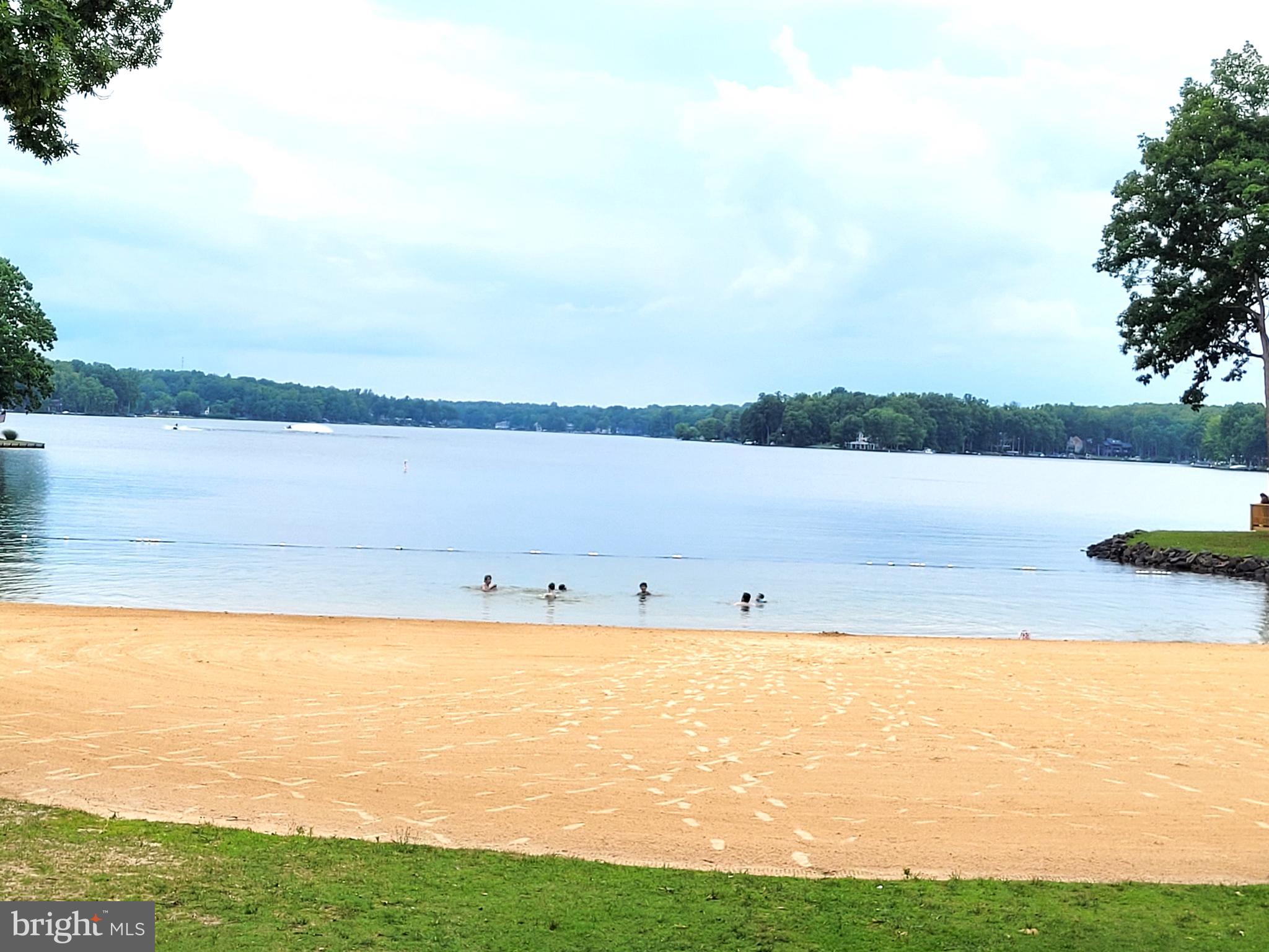 LAKE OF THE WOODS - Land