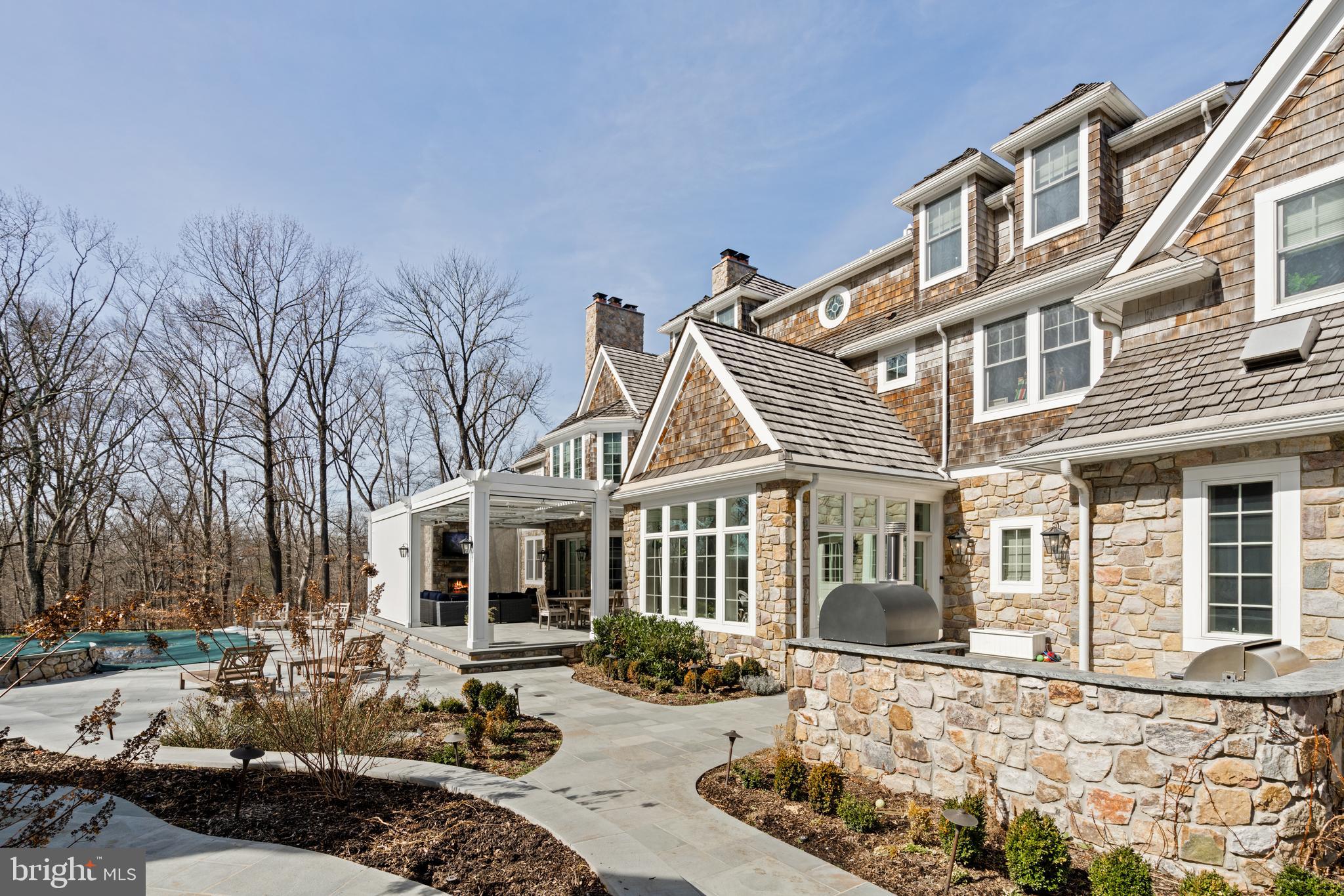WINFIELD - Residential