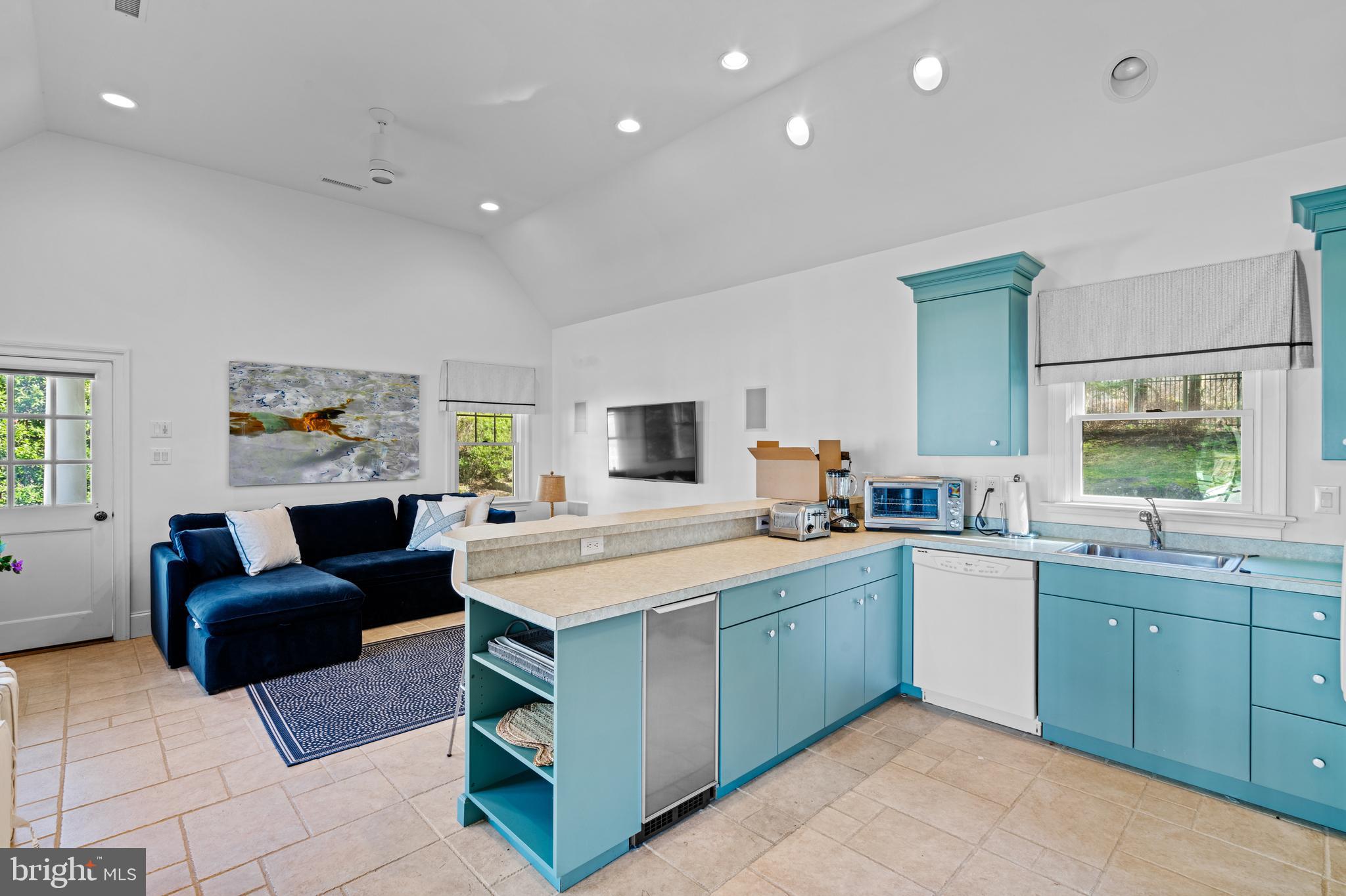 WINFIELD - Residential