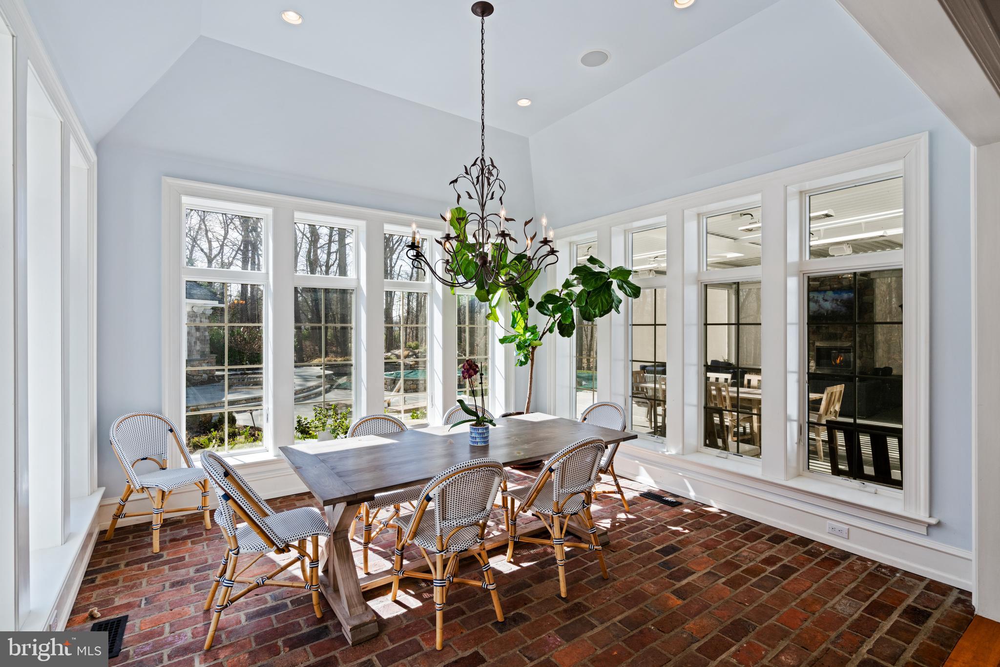 WINFIELD - Residential