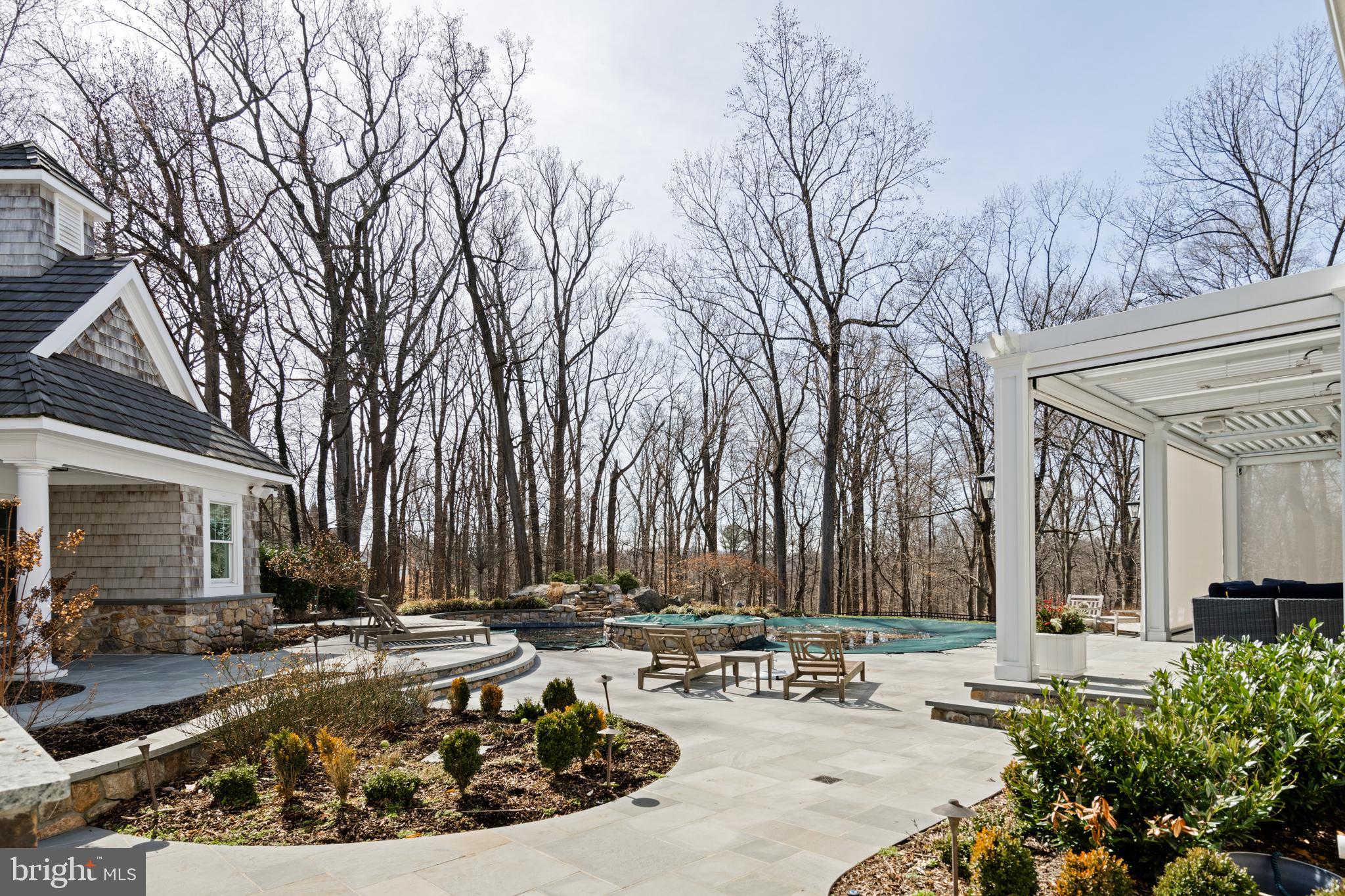 WINFIELD - Residential